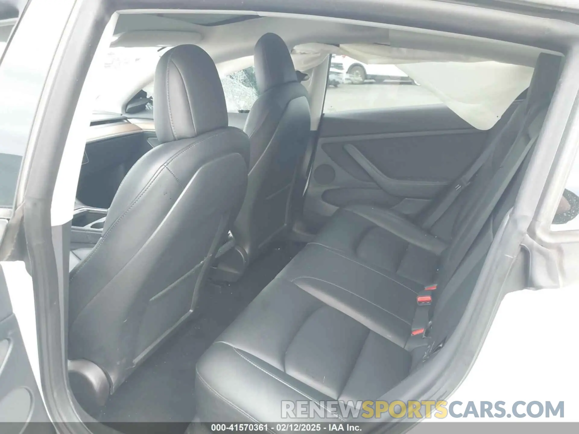 8 fotografías del automóvil dañado 5YJ3E1EB5NF364678 TESLA MODEL 3 2022