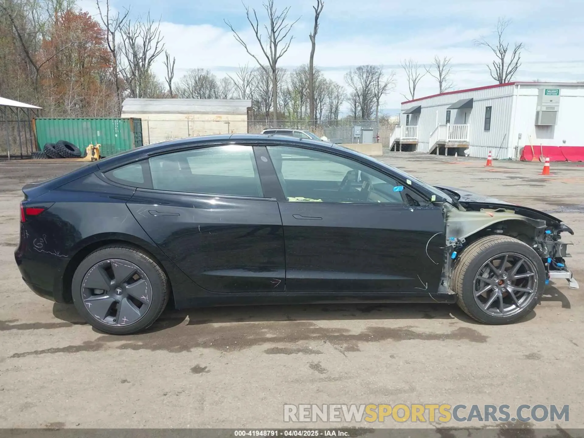 14 fotografías del automóvil dañado 5YJ3E1EB6NF109067 TESLA MODEL 3 2022