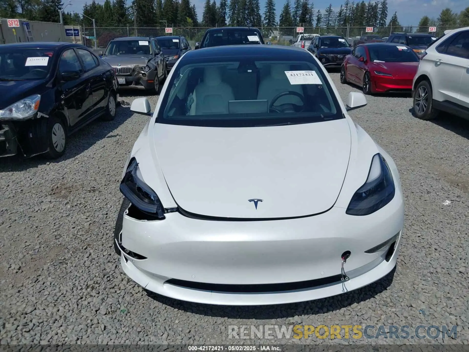 13 fotografías del automóvil dañado 5YJ3E1EB6NF110719 TESLA MODEL 3 2022