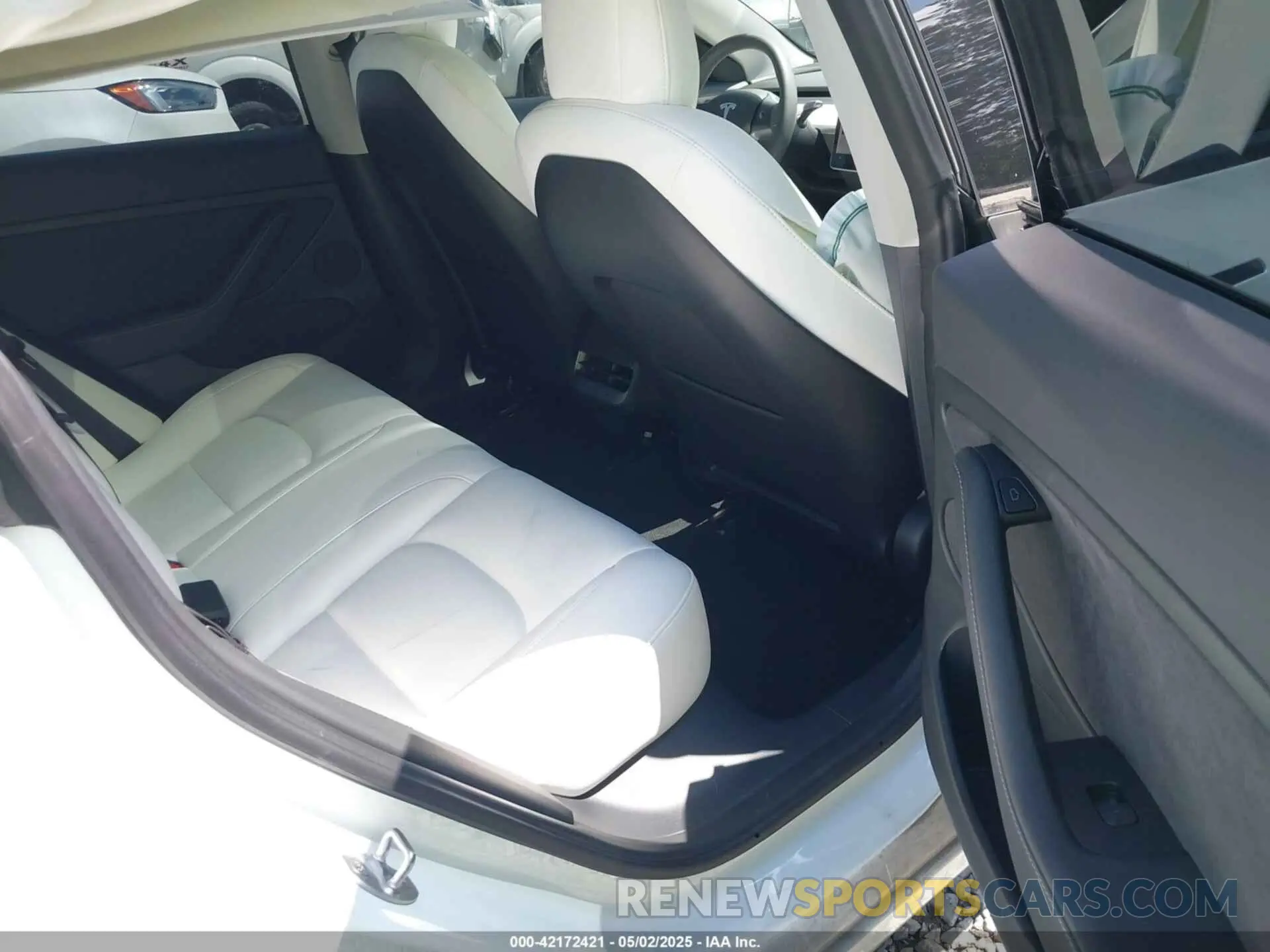 8 fotografías del automóvil dañado 5YJ3E1EB6NF110719 TESLA MODEL 3 2022