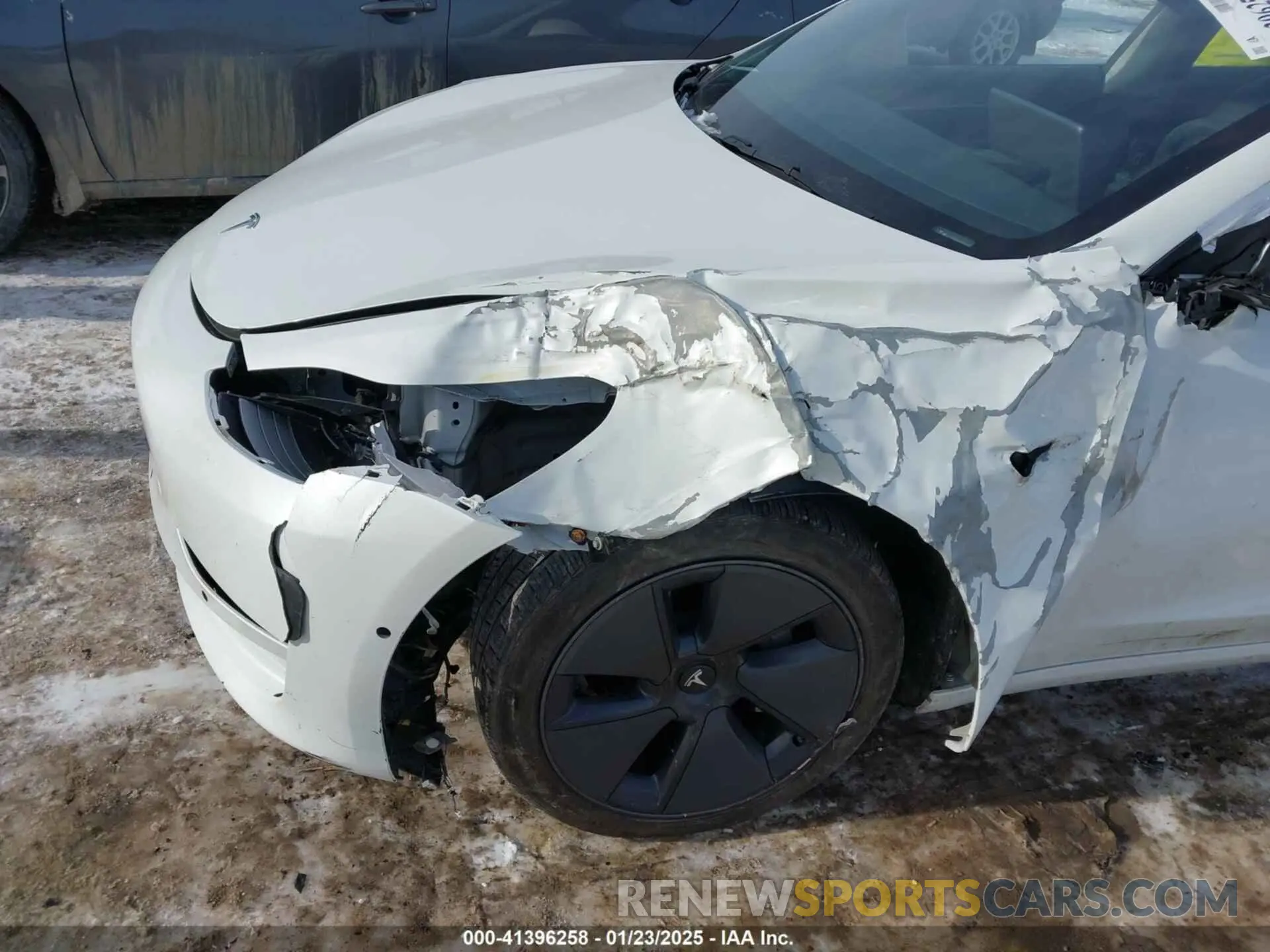 18 fotografías del automóvil dañado 5YJ3E1EB6NF114723 TESLA MODEL 3 2022