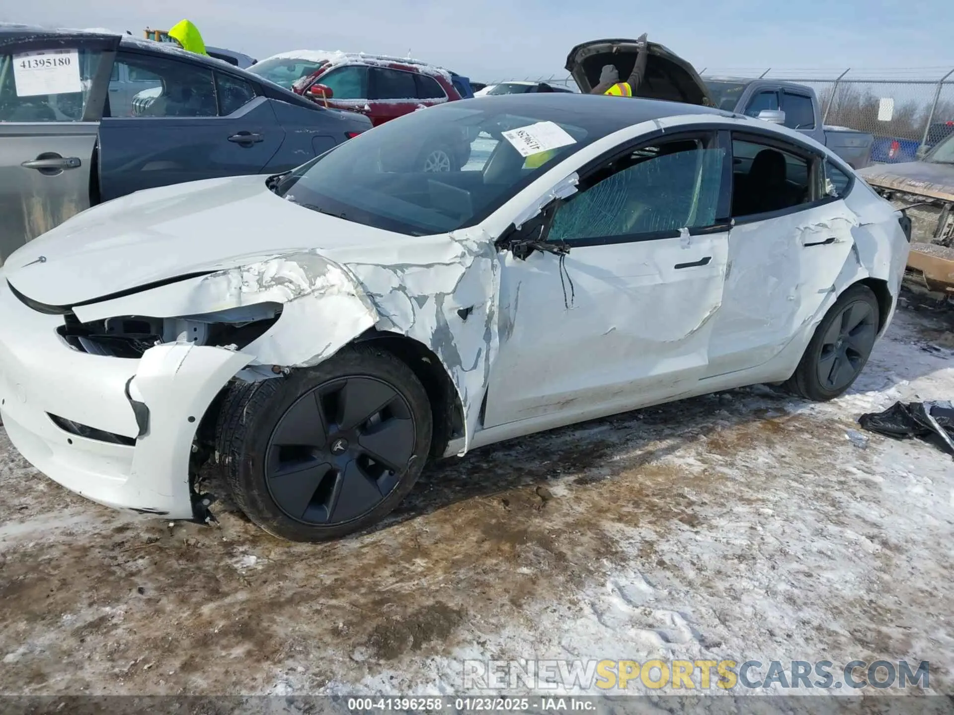 2 fotografías del automóvil dañado 5YJ3E1EB6NF114723 TESLA MODEL 3 2022