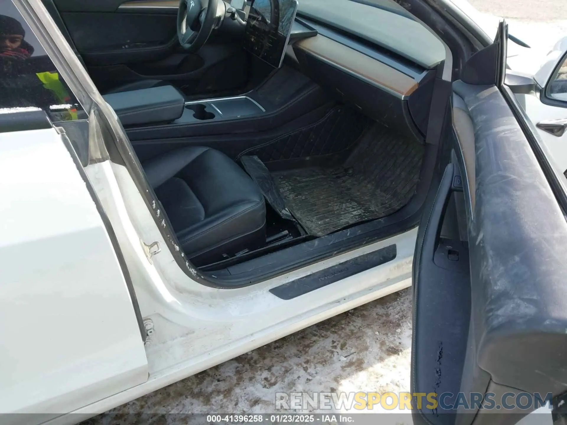 5 fotografías del automóvil dañado 5YJ3E1EB6NF114723 TESLA MODEL 3 2022