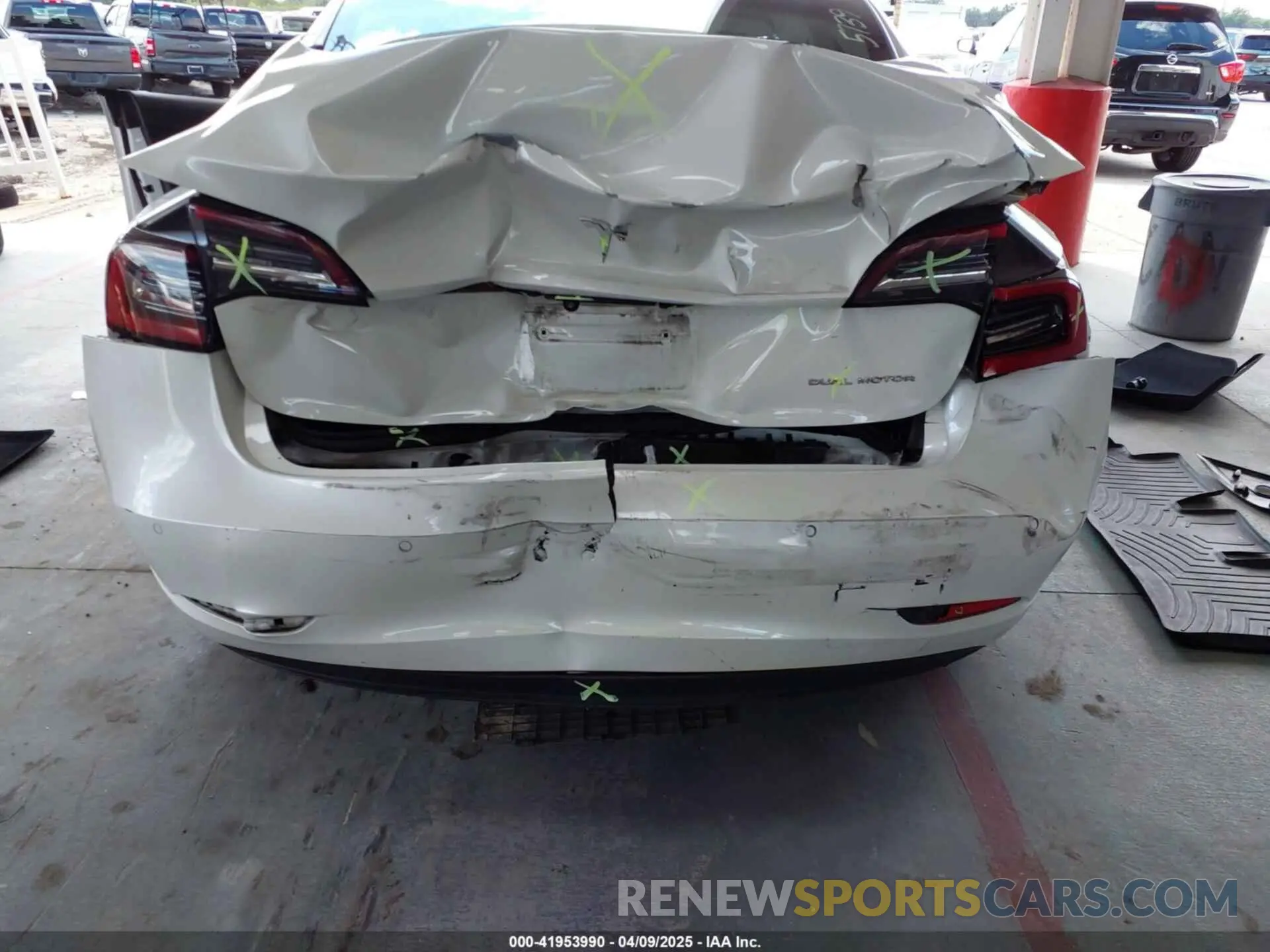 6 fotografías del automóvil dañado 5YJ3E1EB6NF115533 TESLA MODEL 3 2022
