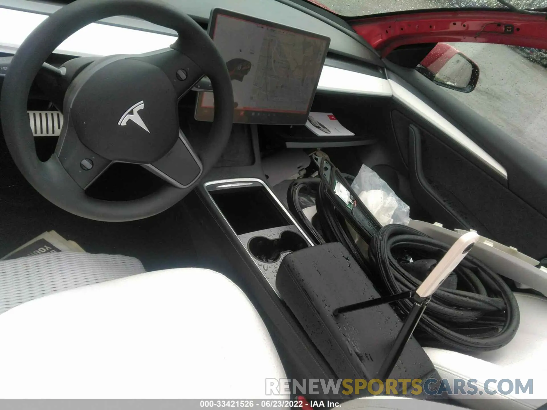 5 fotografías del automóvil dañado 5YJ3E1EB6NF117671 TESLA MODEL 3 2022