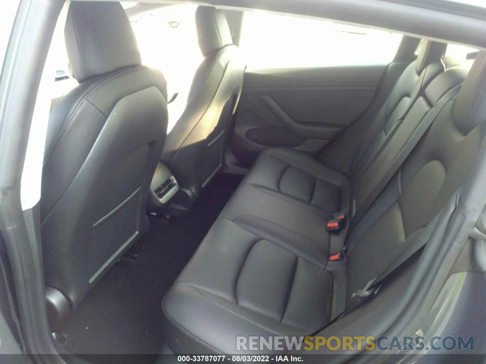 8 fotografías del automóvil dañado 5YJ3E1EB6NF180589 TESLA MODEL 3 2022