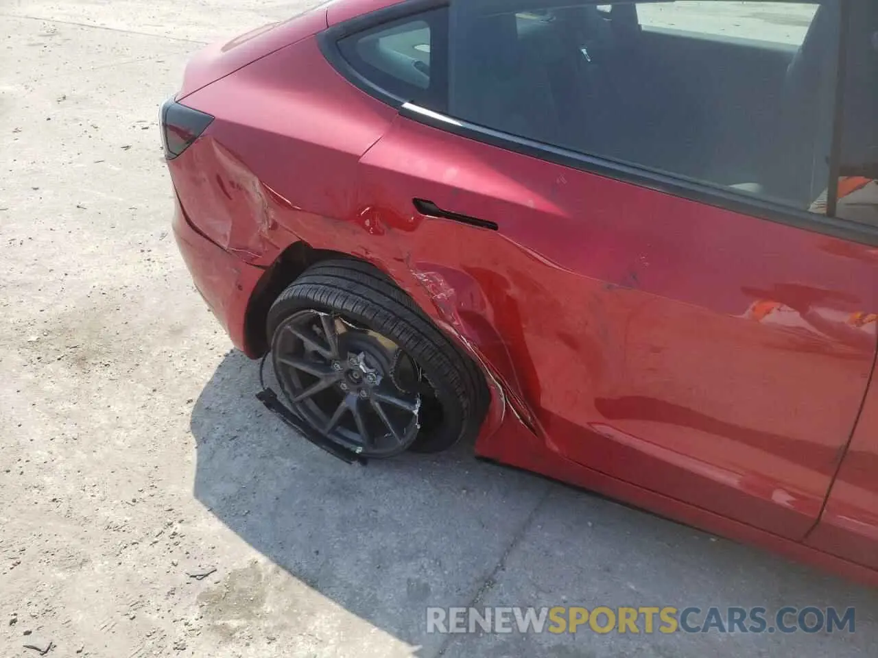 9 fotografías del automóvil dañado 5YJ3E1EB6NF189132 TESLA MODEL 3 2022
