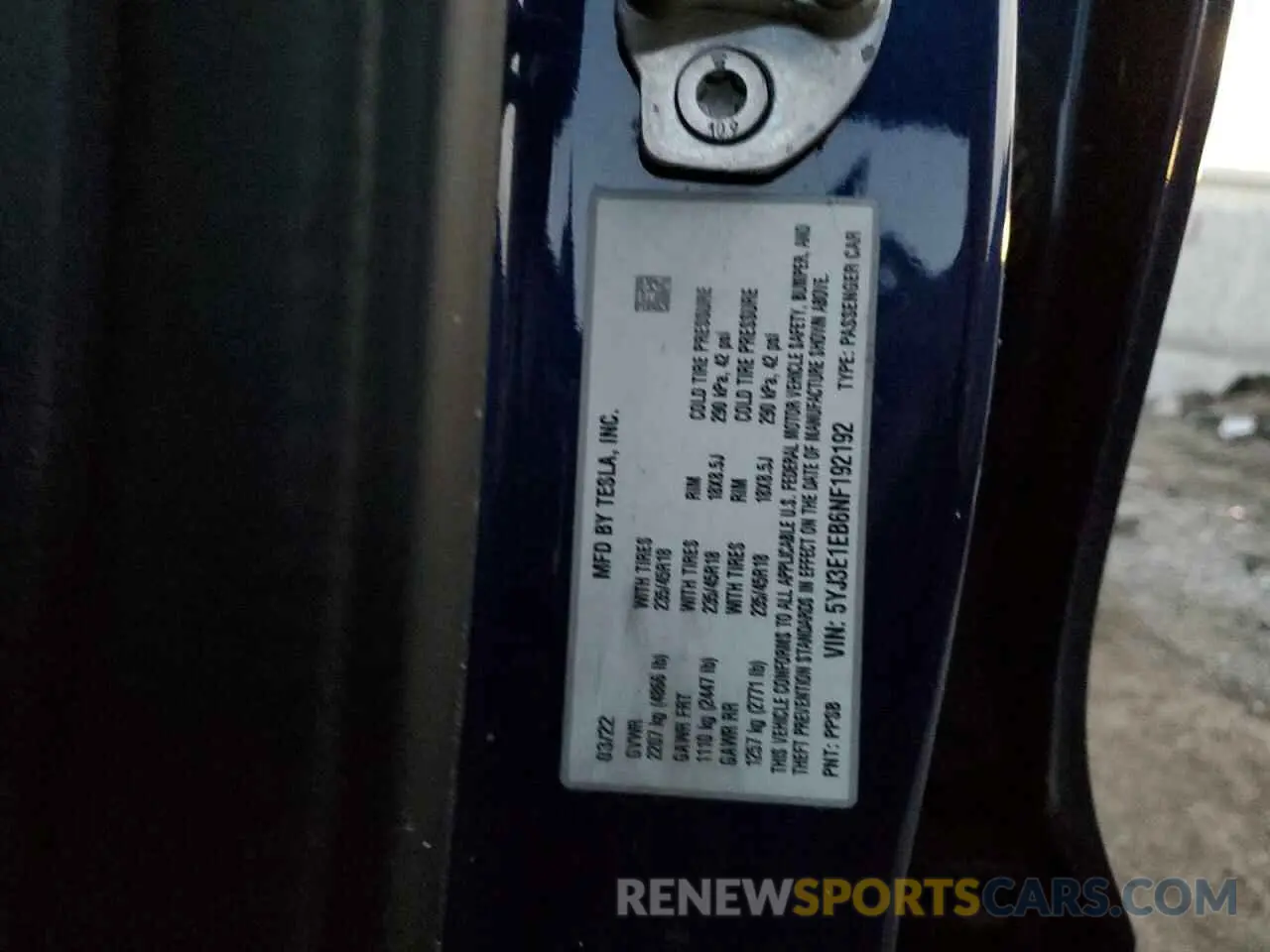 12 fotografías del automóvil dañado 5YJ3E1EB6NF192192 TESLA MODEL 3 2022