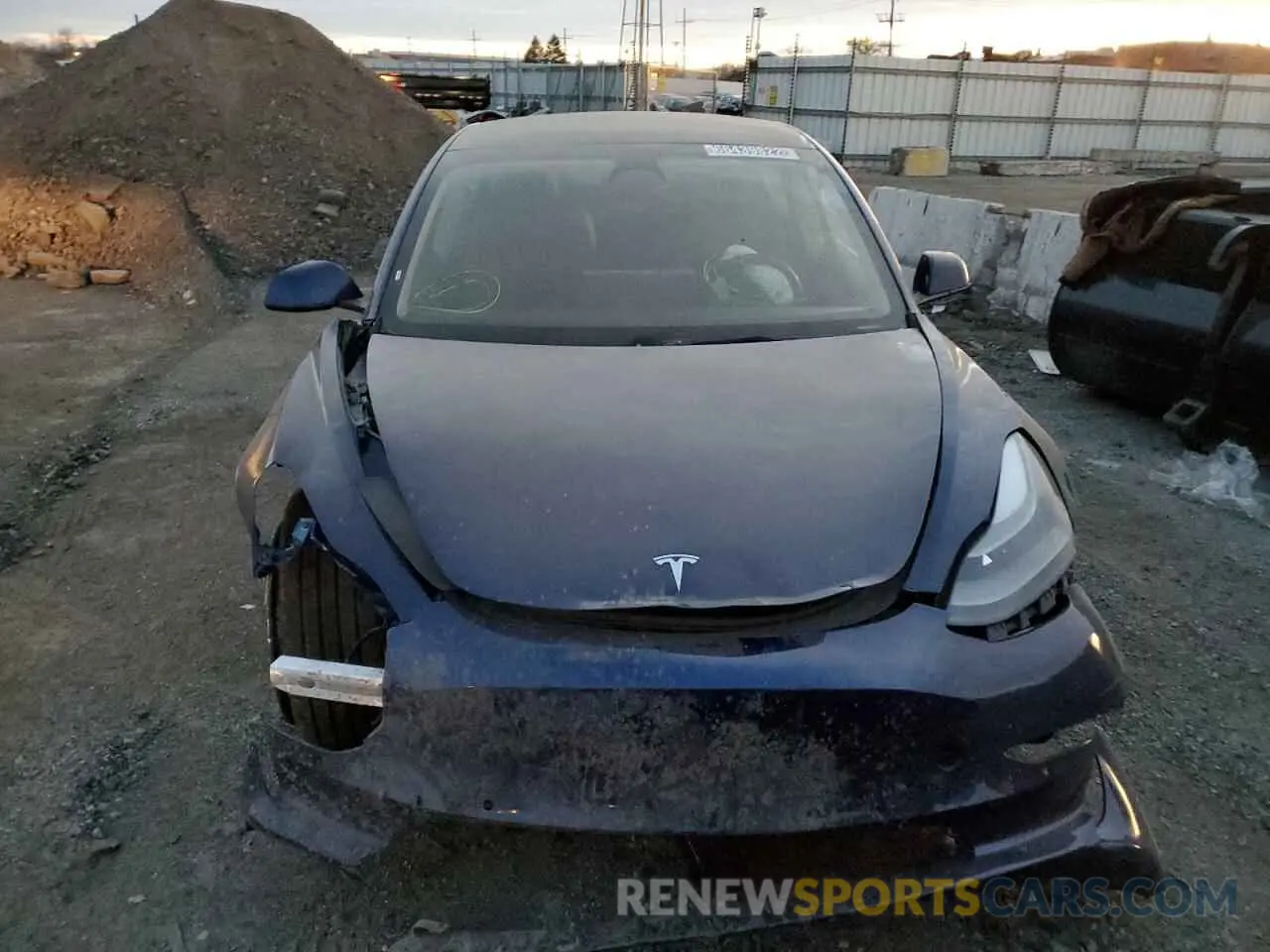 5 fotografías del automóvil dañado 5YJ3E1EB6NF192192 TESLA MODEL 3 2022