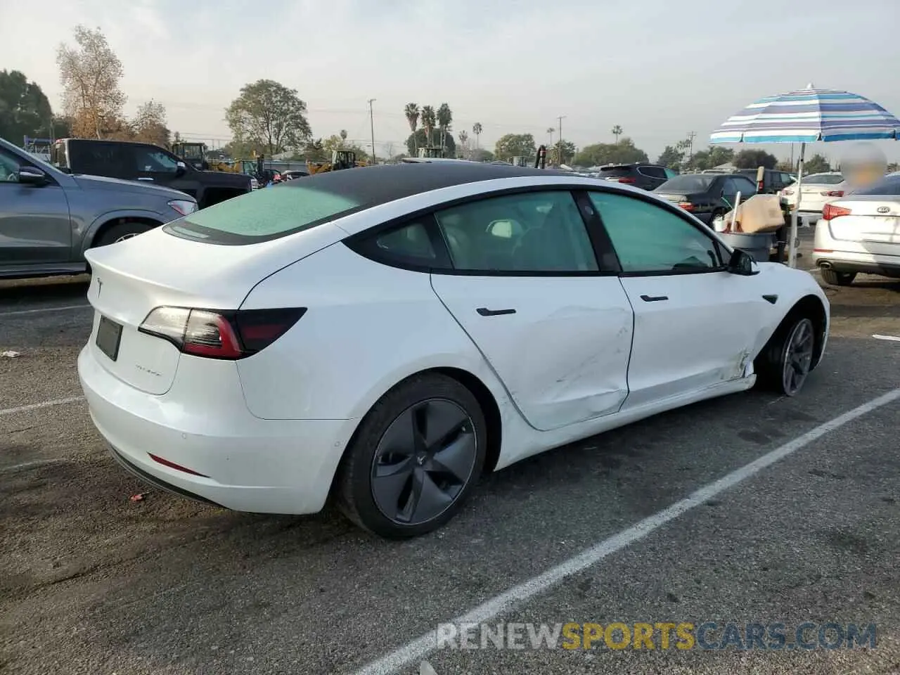 3 fotografías del automóvil dañado 5YJ3E1EB6NF238796 TESLA MODEL 3 2022