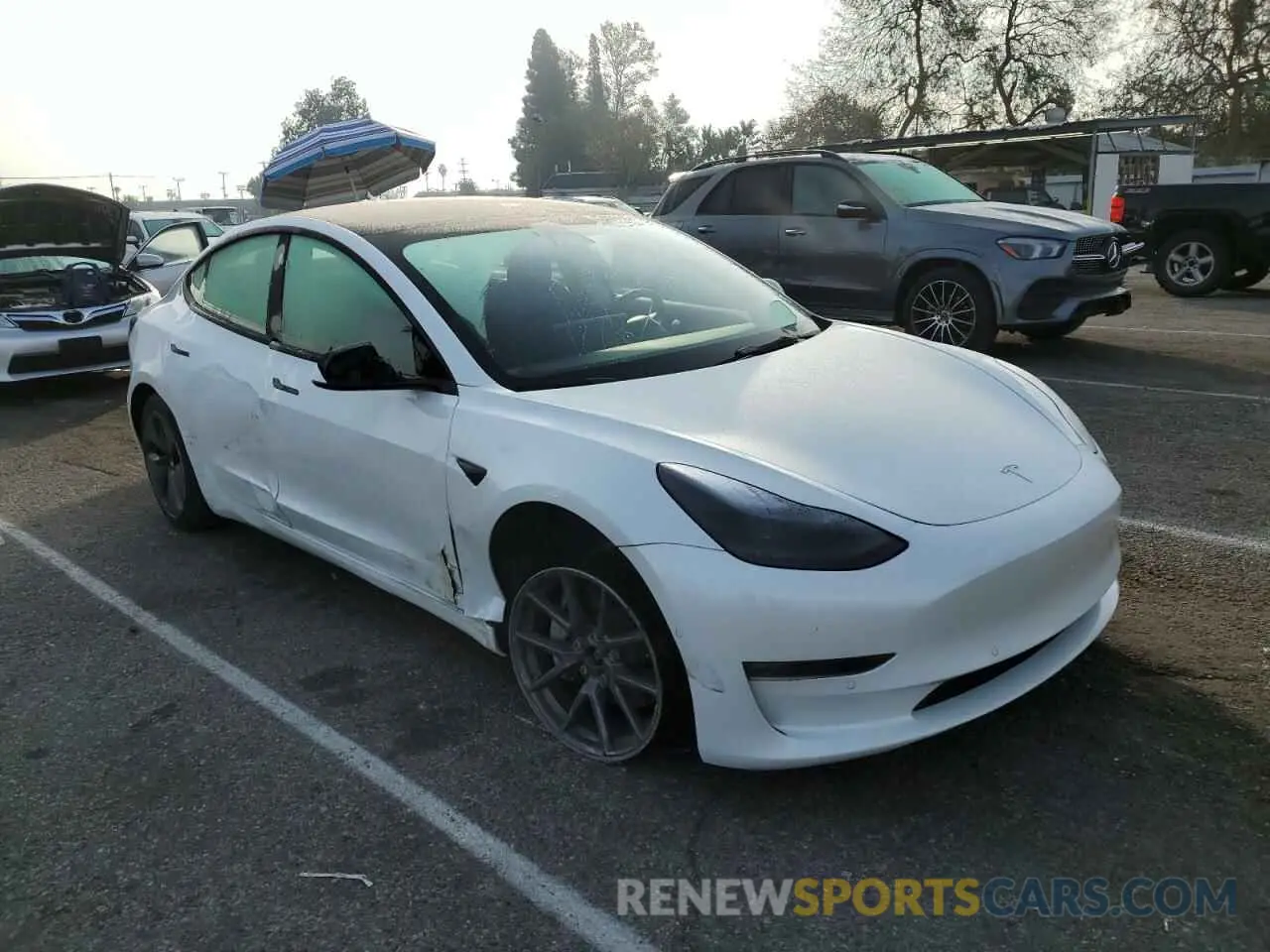 4 fotografías del automóvil dañado 5YJ3E1EB6NF238796 TESLA MODEL 3 2022