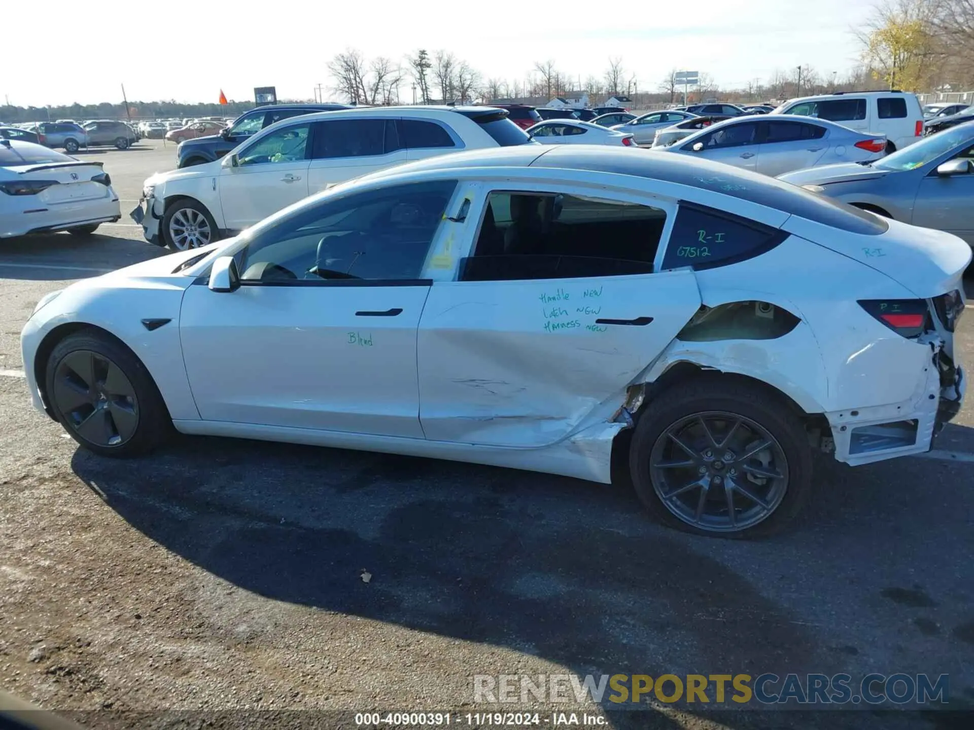 15 fotografías del automóvil dañado 5YJ3E1EB6NF248812 TESLA MODEL 3 2022