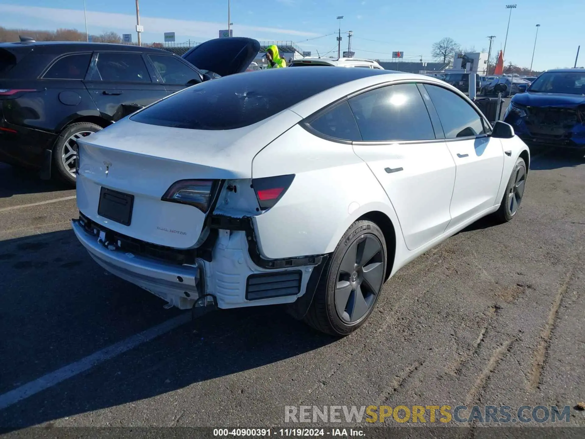 4 fotografías del automóvil dañado 5YJ3E1EB6NF248812 TESLA MODEL 3 2022