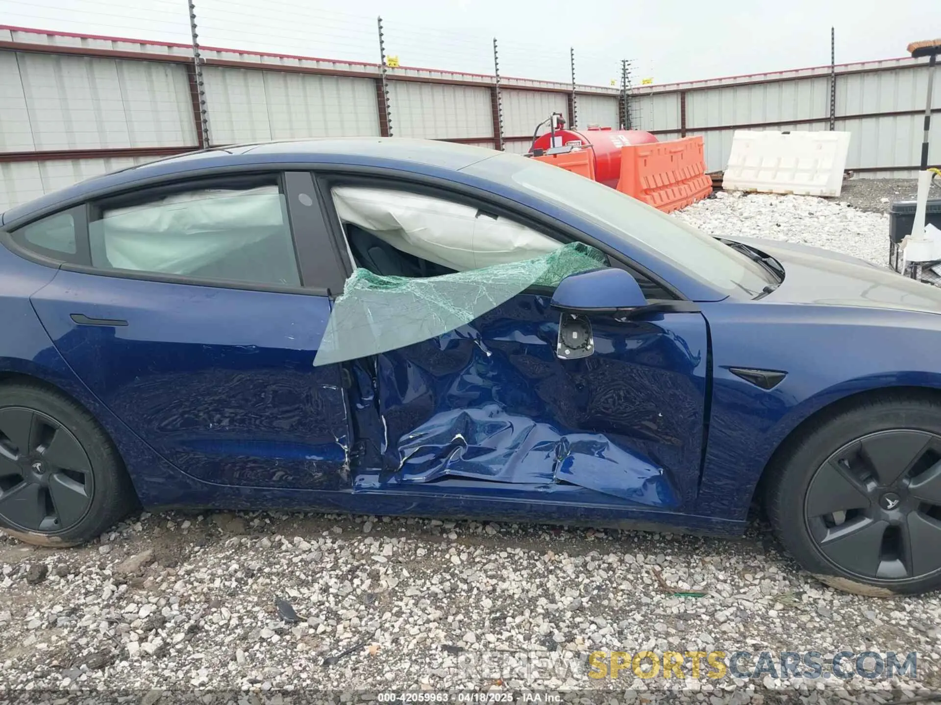 12 fotografías del automóvil dañado 5YJ3E1EB6NF250866 TESLA MODEL 3 2022
