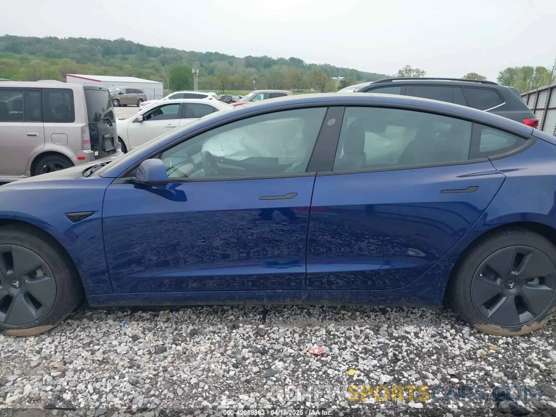 13 fotografías del automóvil dañado 5YJ3E1EB6NF250866 TESLA MODEL 3 2022