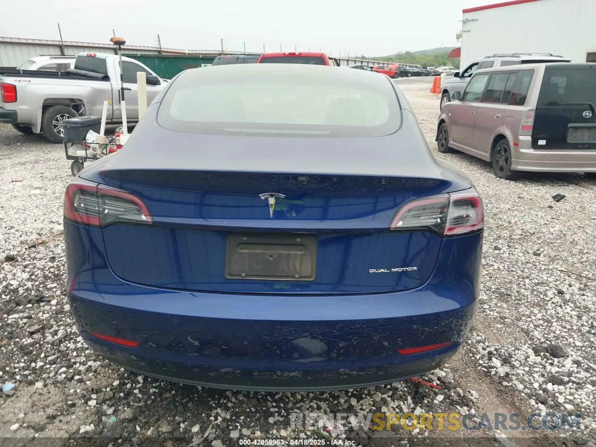 15 fotografías del automóvil dañado 5YJ3E1EB6NF250866 TESLA MODEL 3 2022