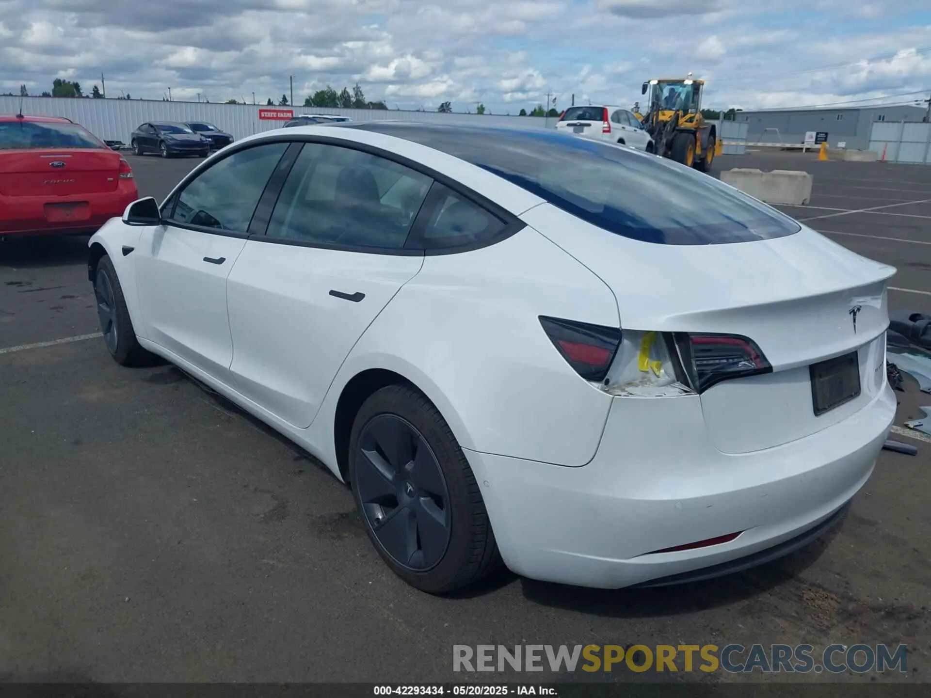 3 fotografías del automóvil dañado 5YJ3E1EB6NF250964 TESLA MODEL 3 2022