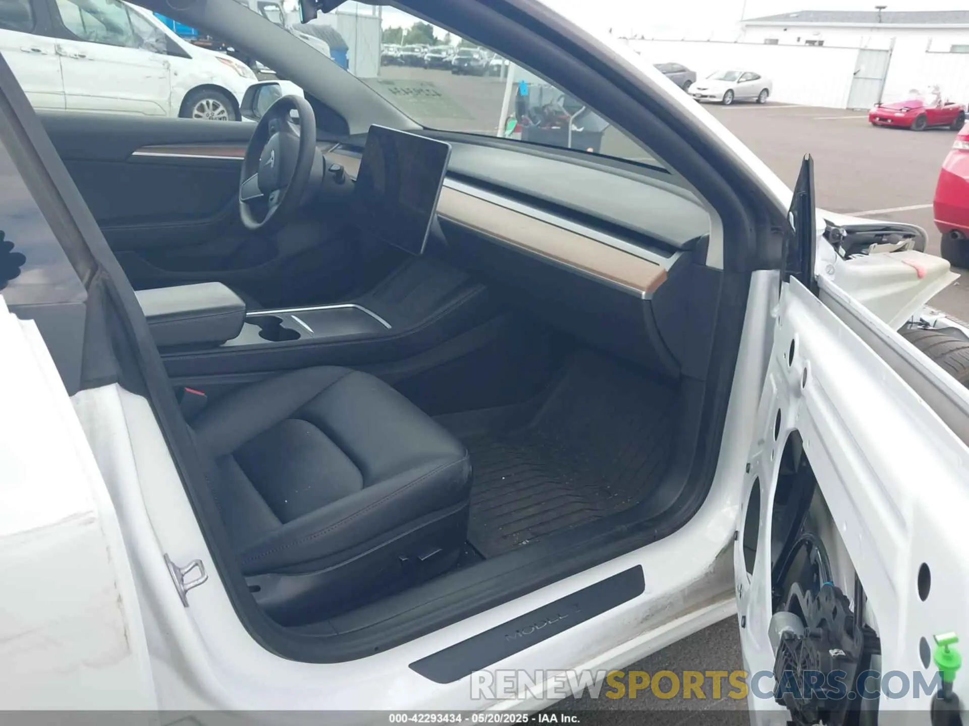 5 fotografías del automóvil dañado 5YJ3E1EB6NF250964 TESLA MODEL 3 2022
