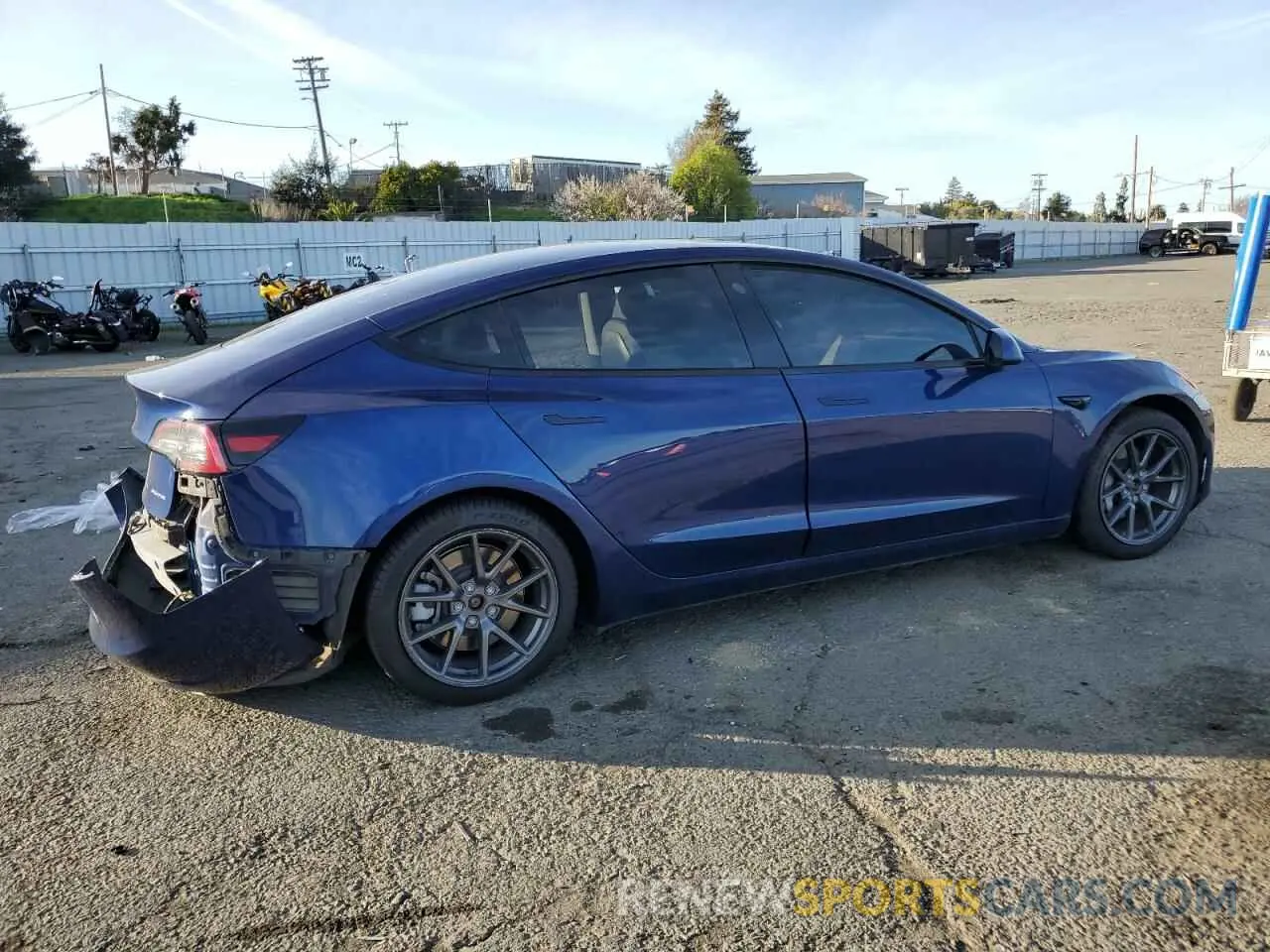 3 fotografías del automóvil dañado 5YJ3E1EB6NF255730 TESLA MODEL 3 2022