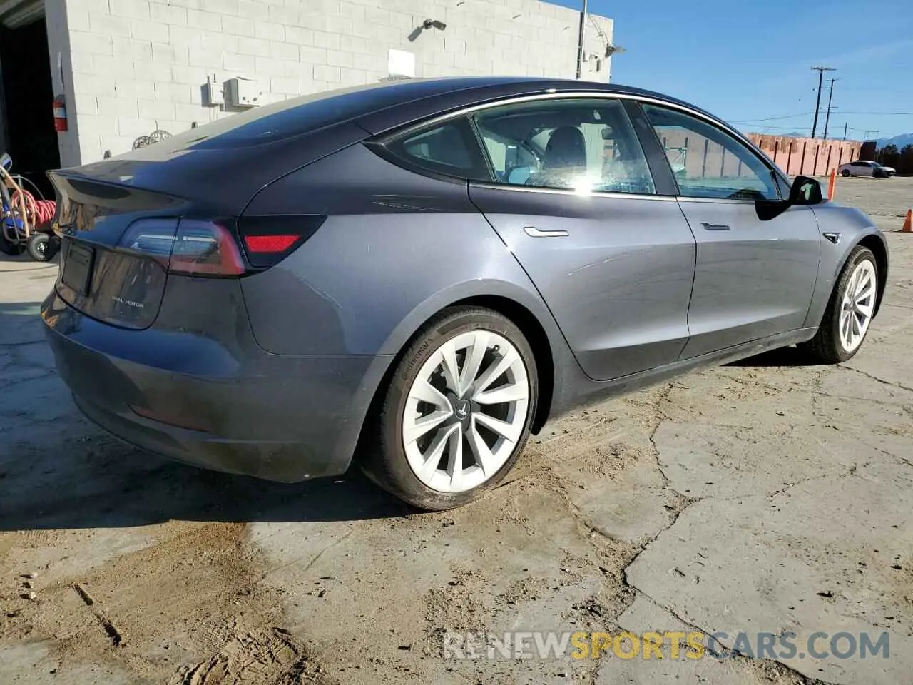 3 fotografías del automóvil dañado 5YJ3E1EB6NF256456 TESLA MODEL 3 2022
