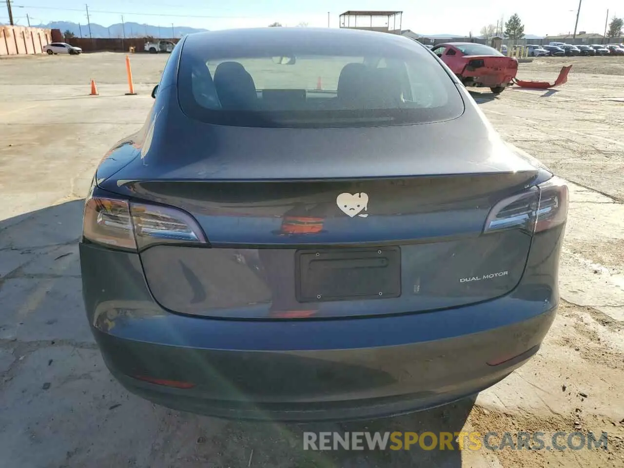 6 fotografías del automóvil dañado 5YJ3E1EB6NF256456 TESLA MODEL 3 2022