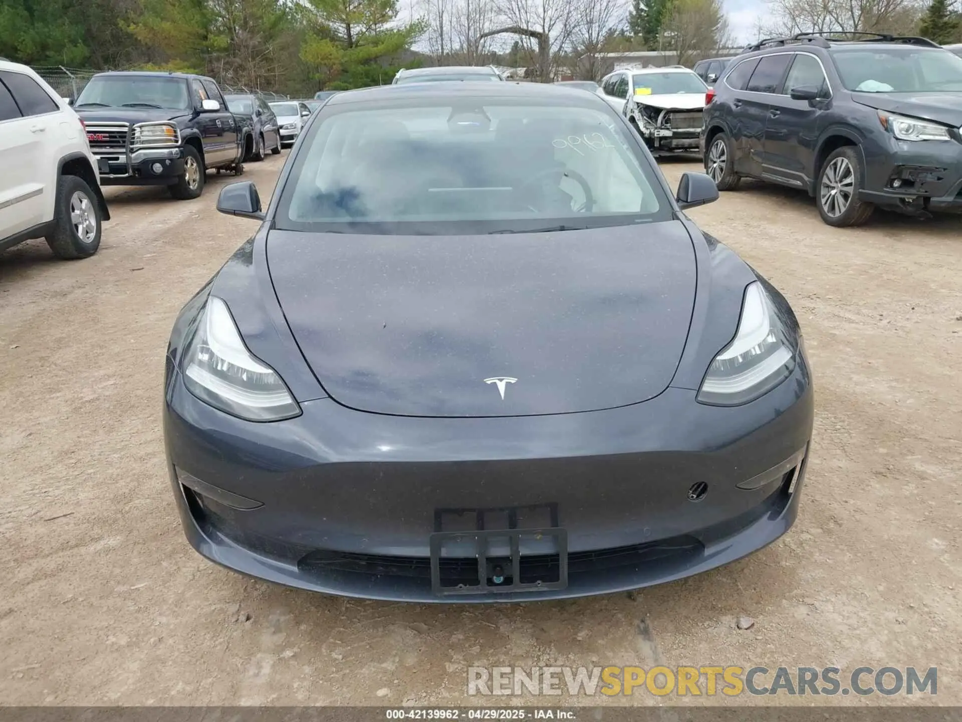 13 fotografías del automóvil dañado 5YJ3E1EB6NF260118 TESLA MODEL 3 2022