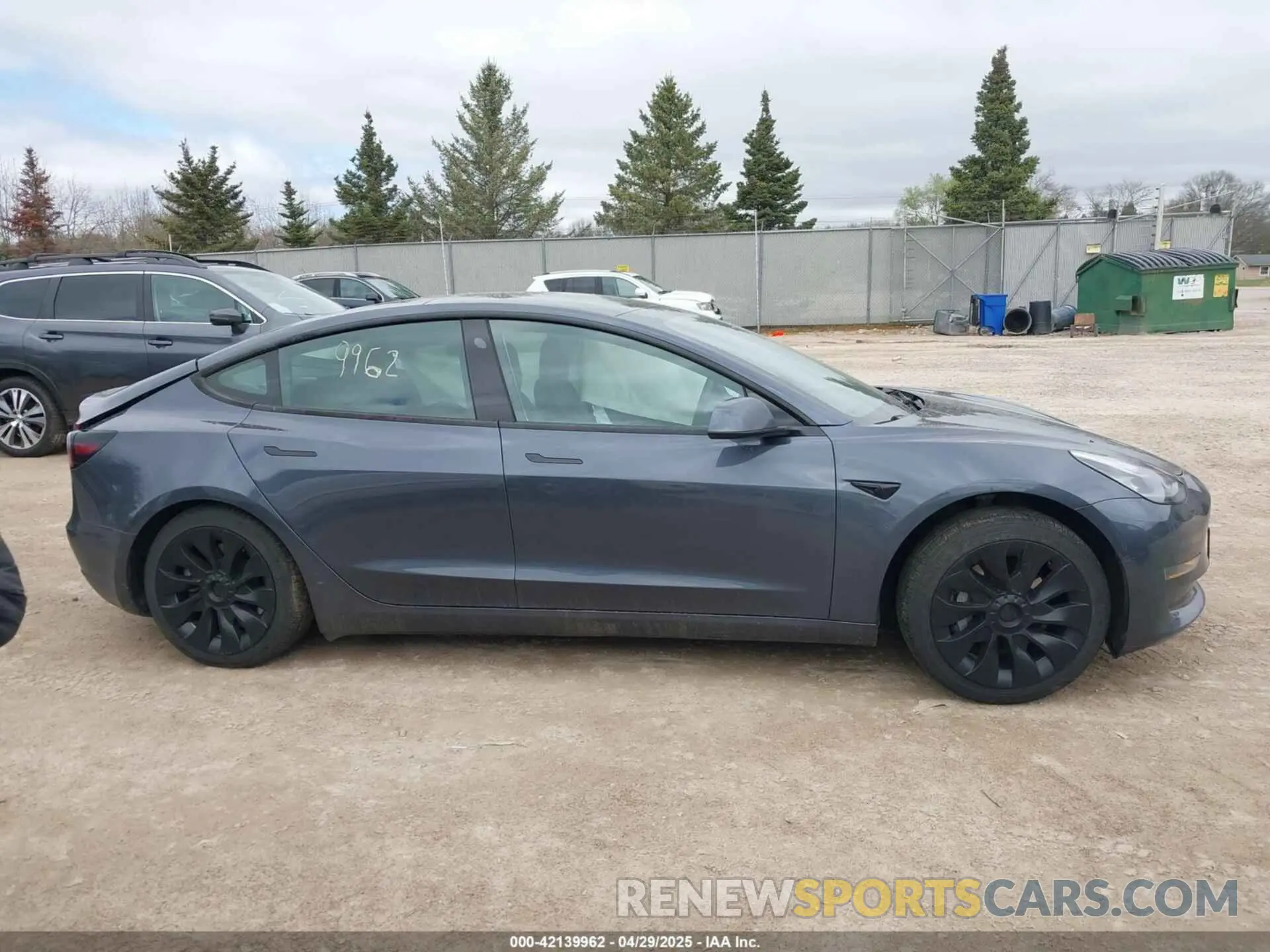 14 fotografías del automóvil dañado 5YJ3E1EB6NF260118 TESLA MODEL 3 2022