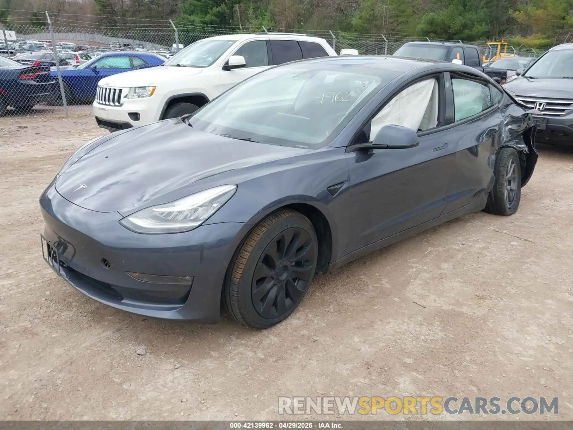 2 fotografías del automóvil dañado 5YJ3E1EB6NF260118 TESLA MODEL 3 2022