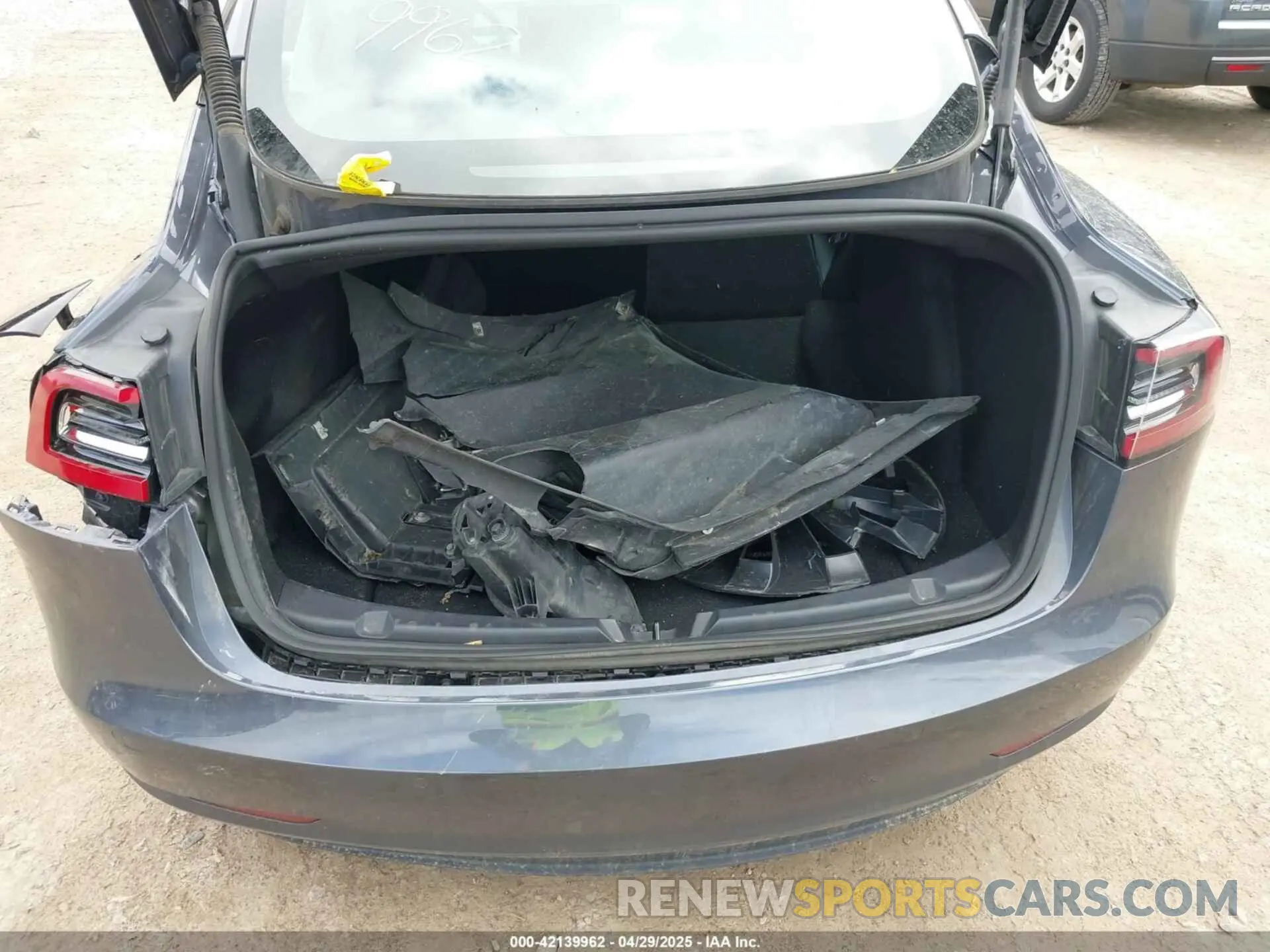 21 fotografías del automóvil dañado 5YJ3E1EB6NF260118 TESLA MODEL 3 2022