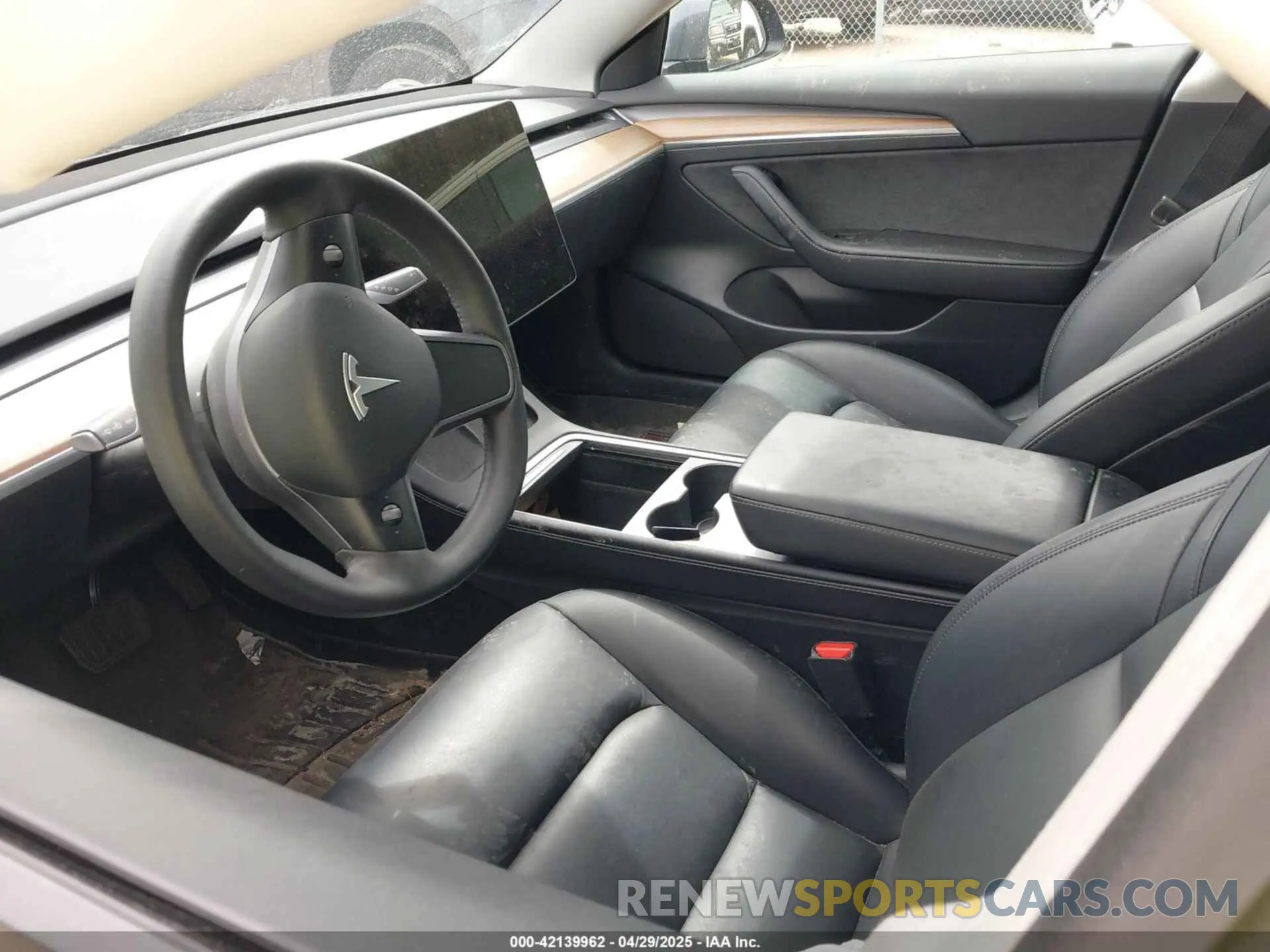 5 fotografías del automóvil dañado 5YJ3E1EB6NF260118 TESLA MODEL 3 2022