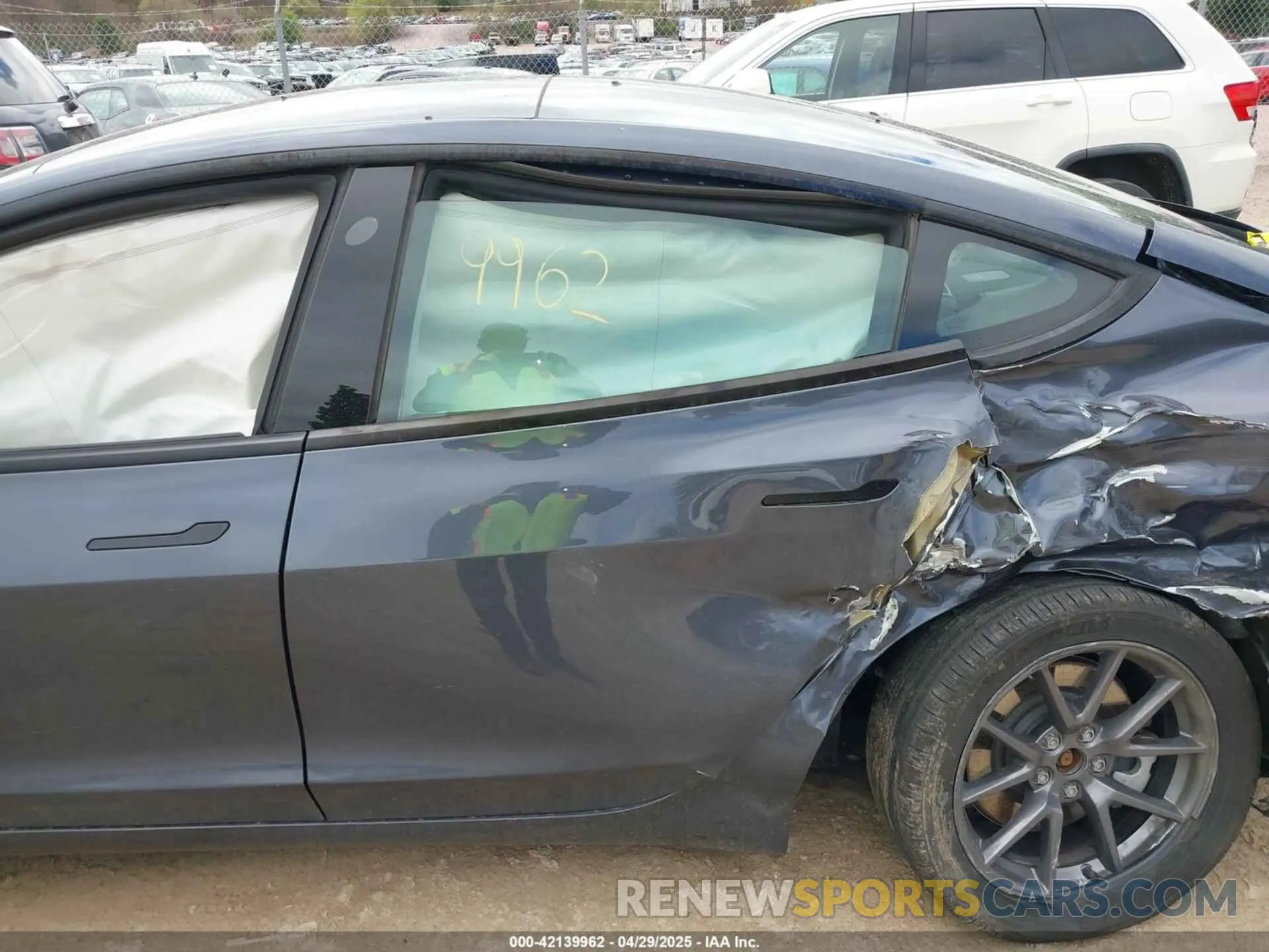 6 fotografías del automóvil dañado 5YJ3E1EB6NF260118 TESLA MODEL 3 2022