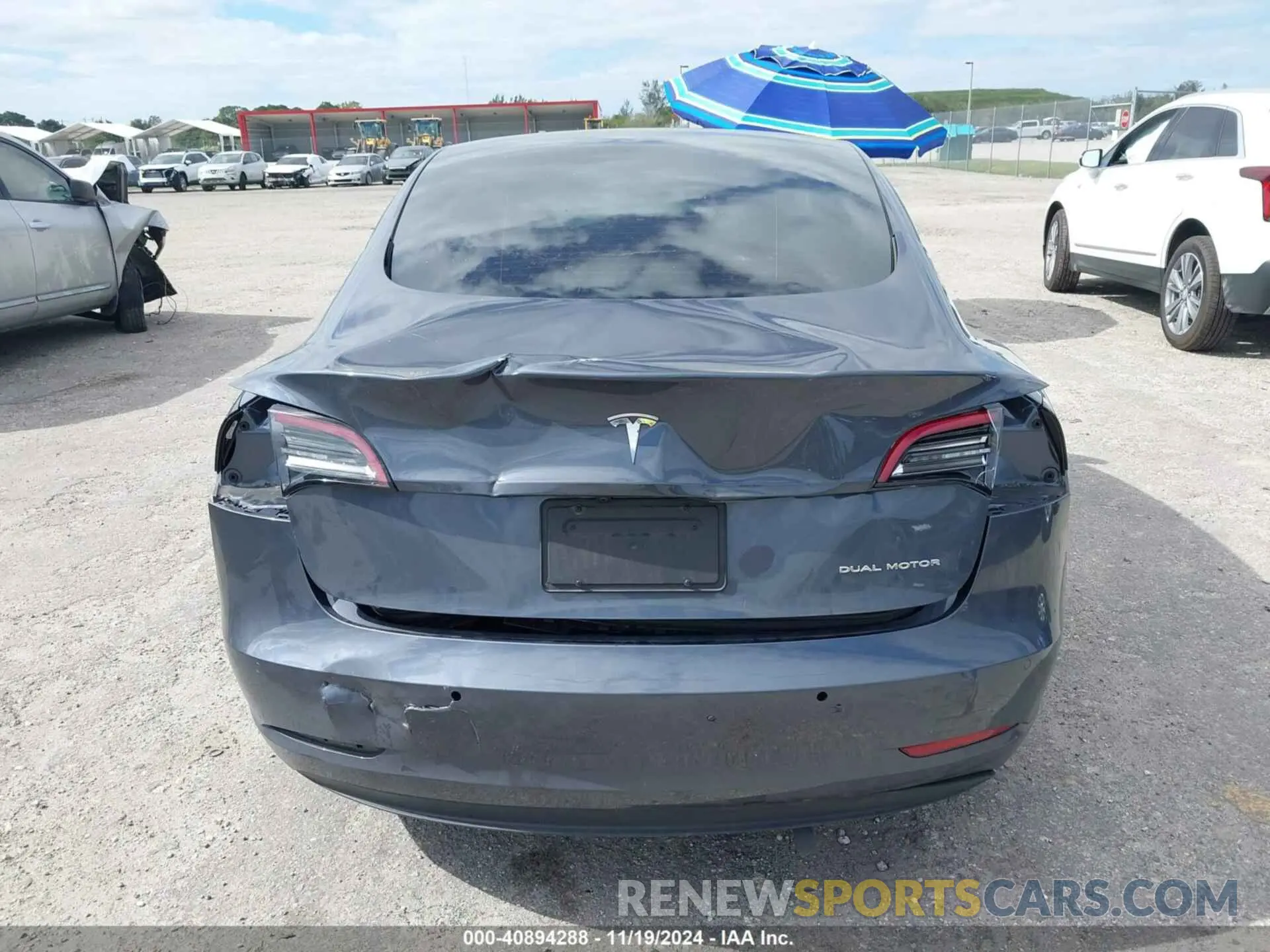 16 fotografías del automóvil dañado 5YJ3E1EB6NF264489 TESLA MODEL 3 2022