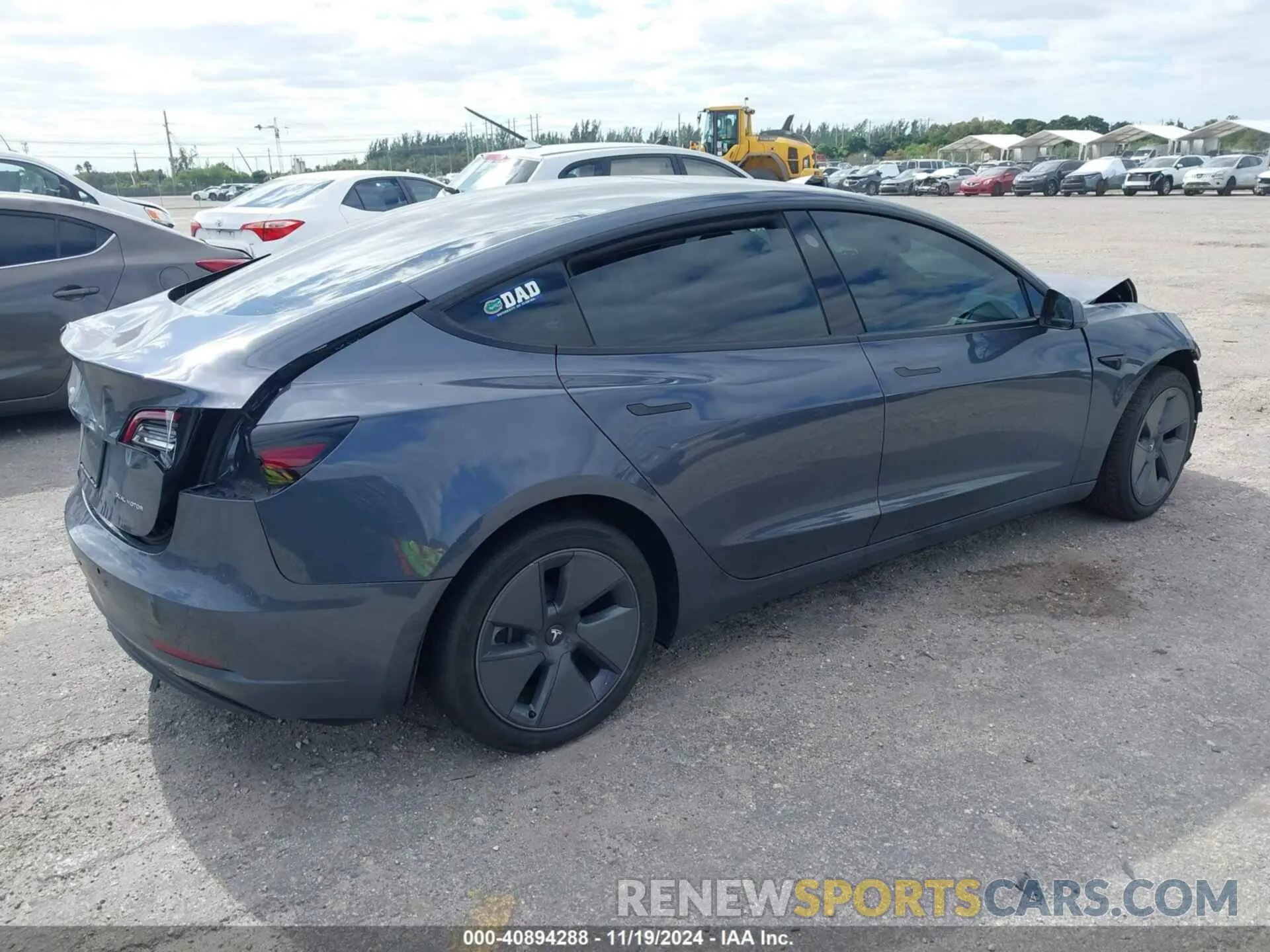 4 fotografías del automóvil dañado 5YJ3E1EB6NF264489 TESLA MODEL 3 2022