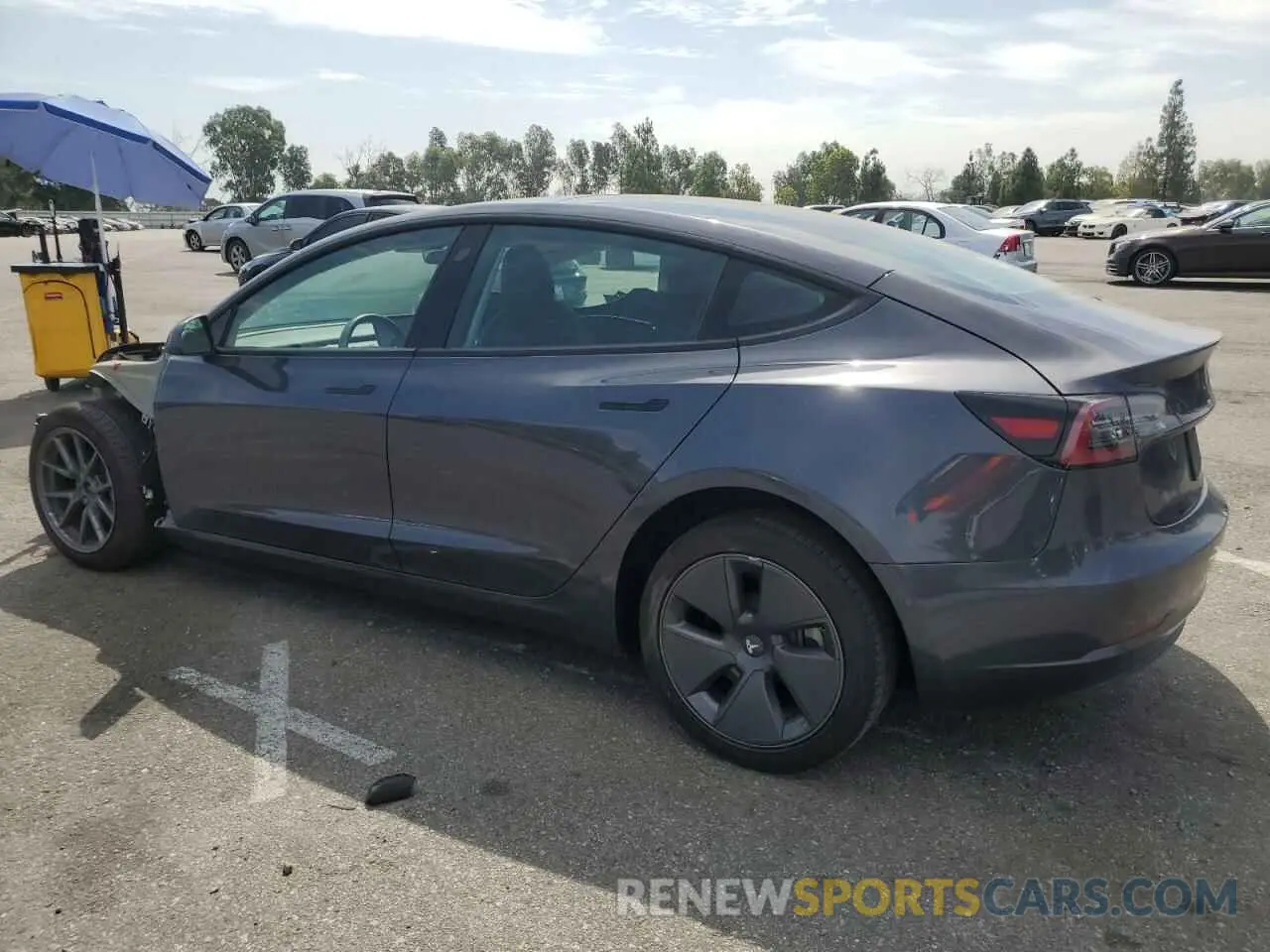 2 fotografías del automóvil dañado 5YJ3E1EB6NF264623 TESLA MODEL 3 2022