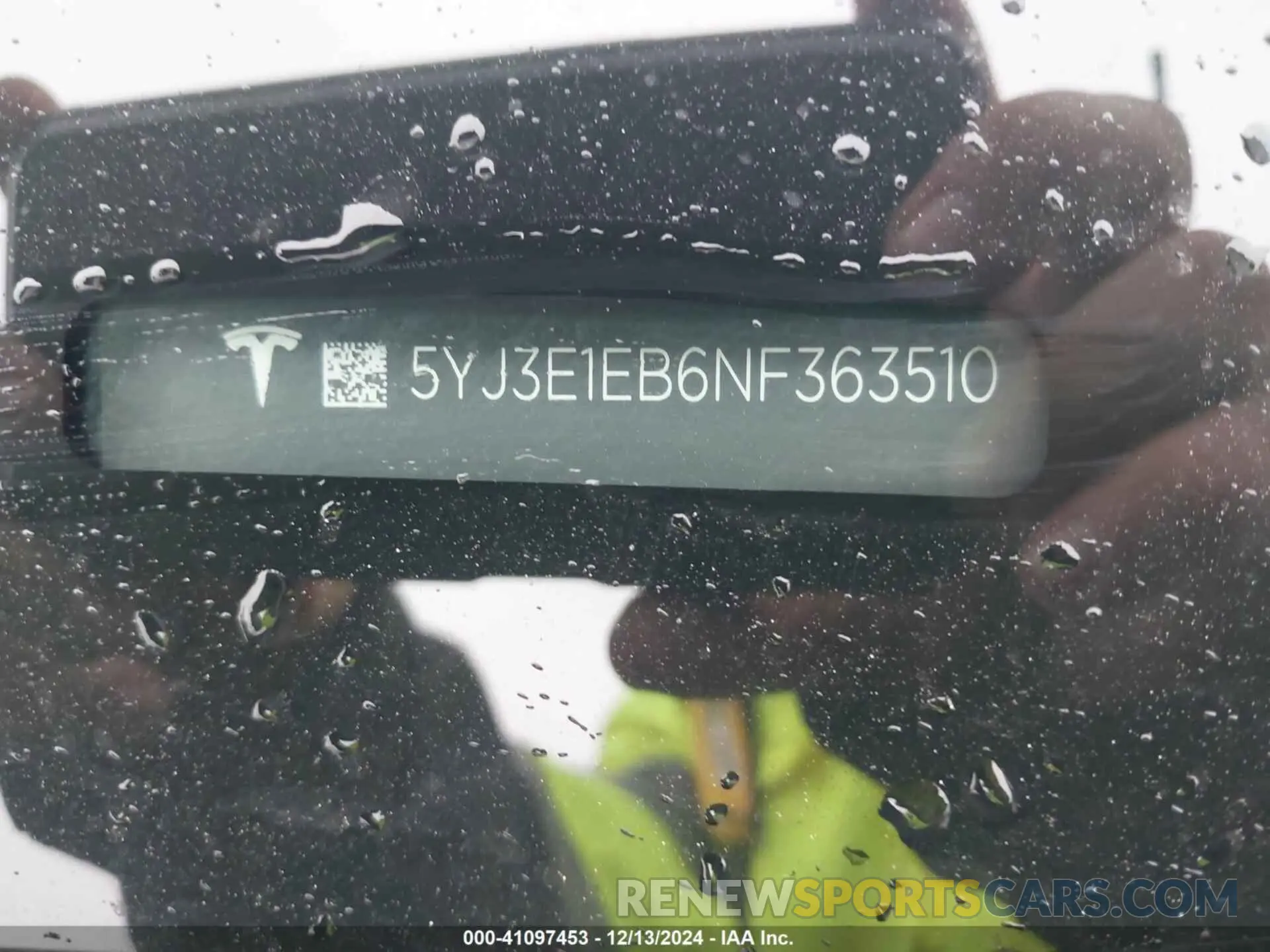 19 fotografías del automóvil dañado 5YJ3E1EB6NF363510 TESLA MODEL 3 2022