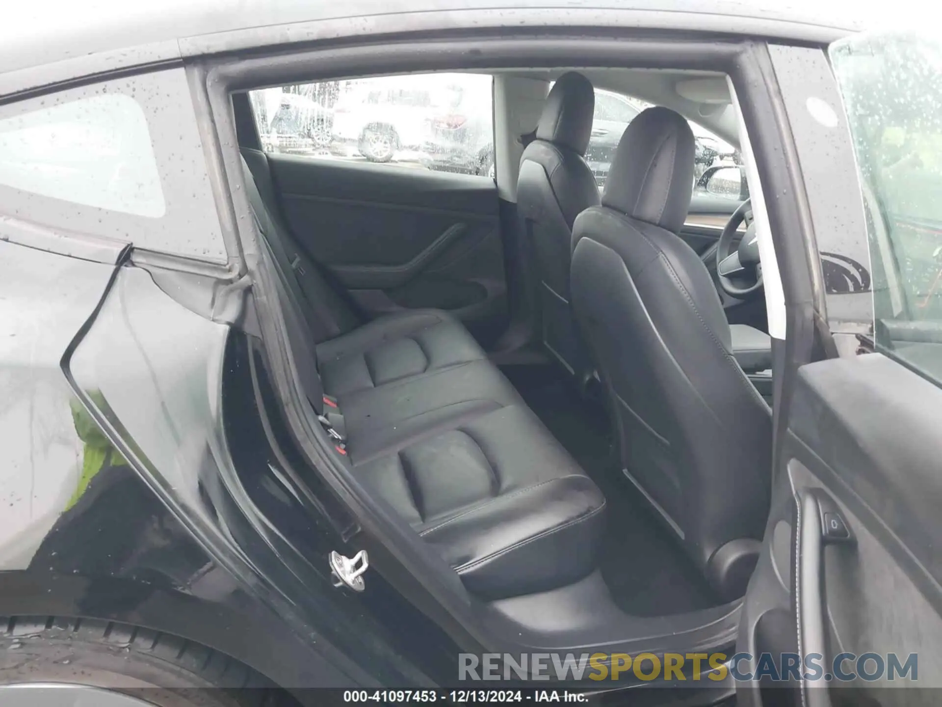 8 fotografías del automóvil dañado 5YJ3E1EB6NF363510 TESLA MODEL 3 2022