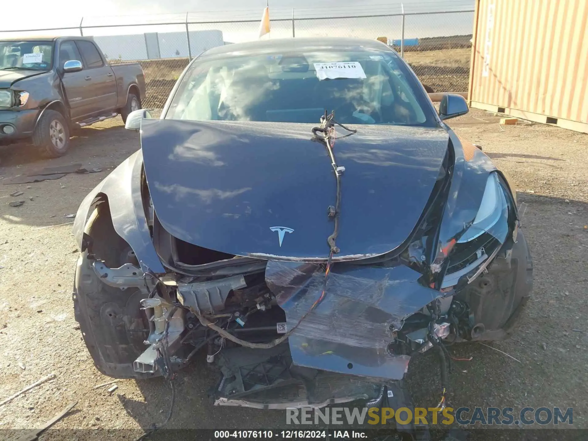 11 fotografías del automóvil dañado 5YJ3E1EB7NF127920 TESLA MODEL 3 2022