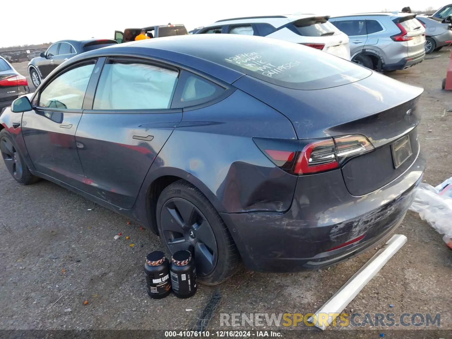 3 fotografías del automóvil dañado 5YJ3E1EB7NF127920 TESLA MODEL 3 2022