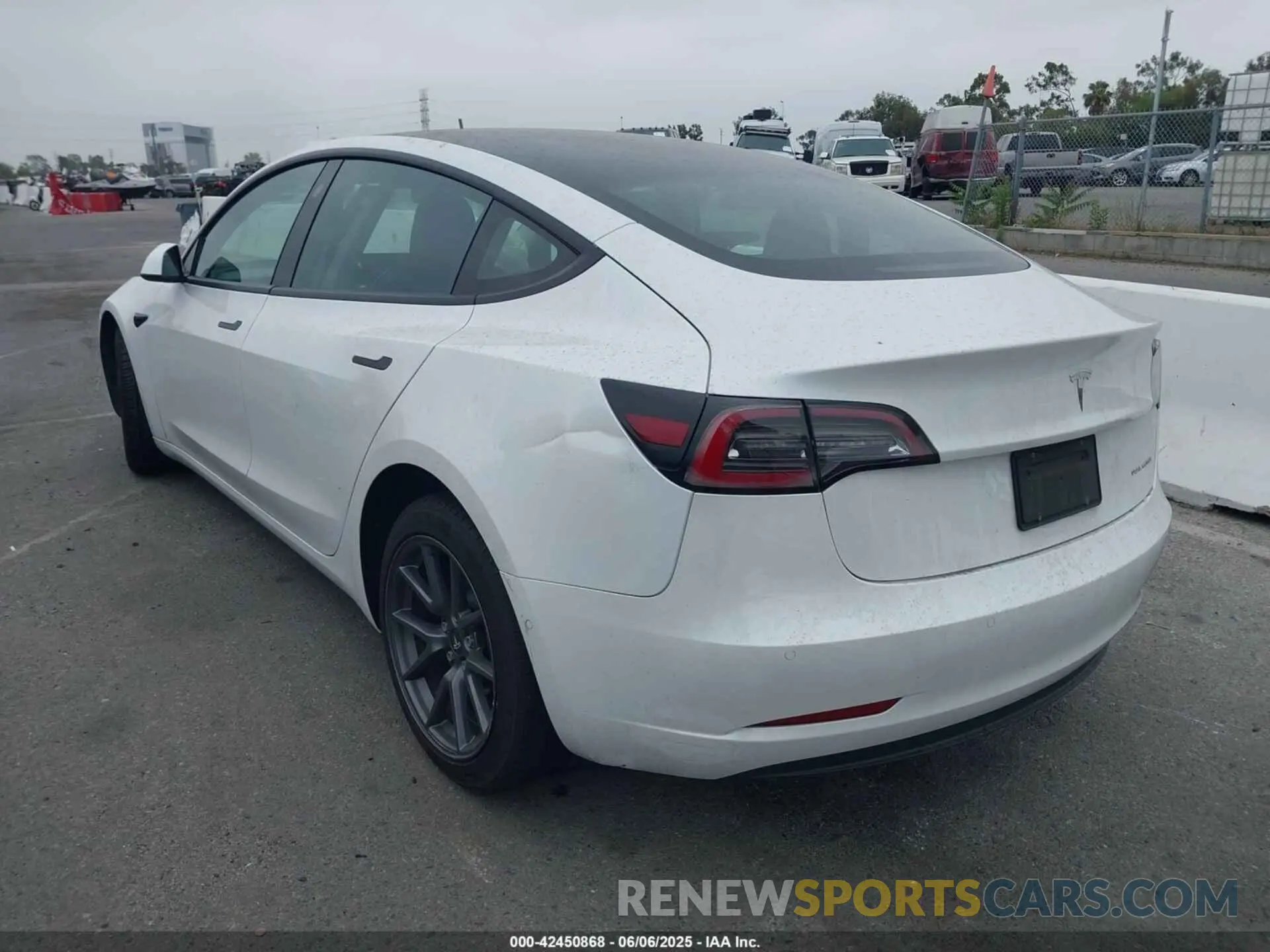3 fotografías del automóvil dañado 5YJ3E1EB7NF170444 TESLA MODEL 3 2022