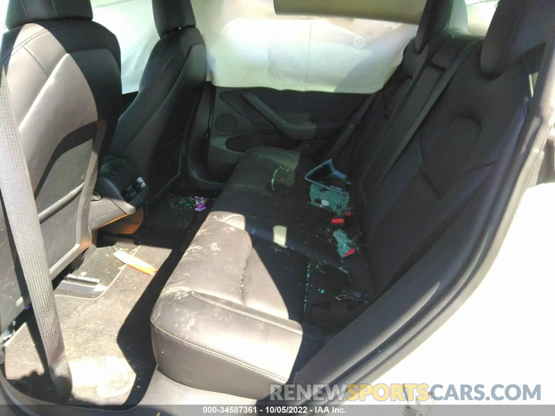 8 fotografías del automóvil dañado 5YJ3E1EB7NF172498 TESLA MODEL 3 2022