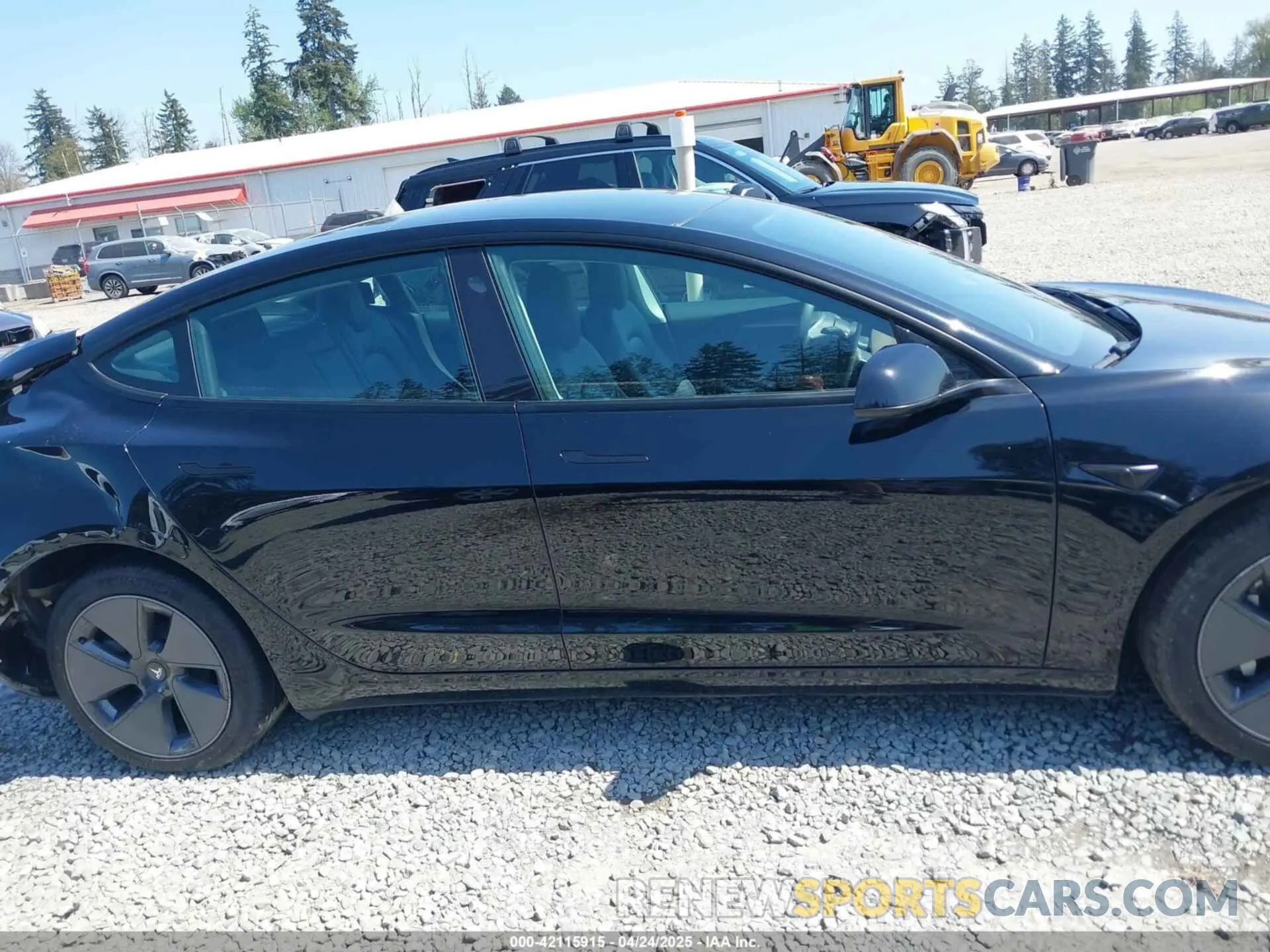 13 fotografías del automóvil dañado 5YJ3E1EB7NF241996 TESLA MODEL 3 2022