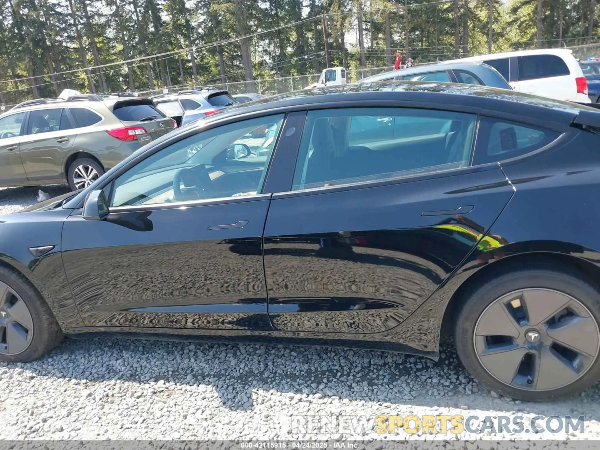 14 fotografías del automóvil dañado 5YJ3E1EB7NF241996 TESLA MODEL 3 2022