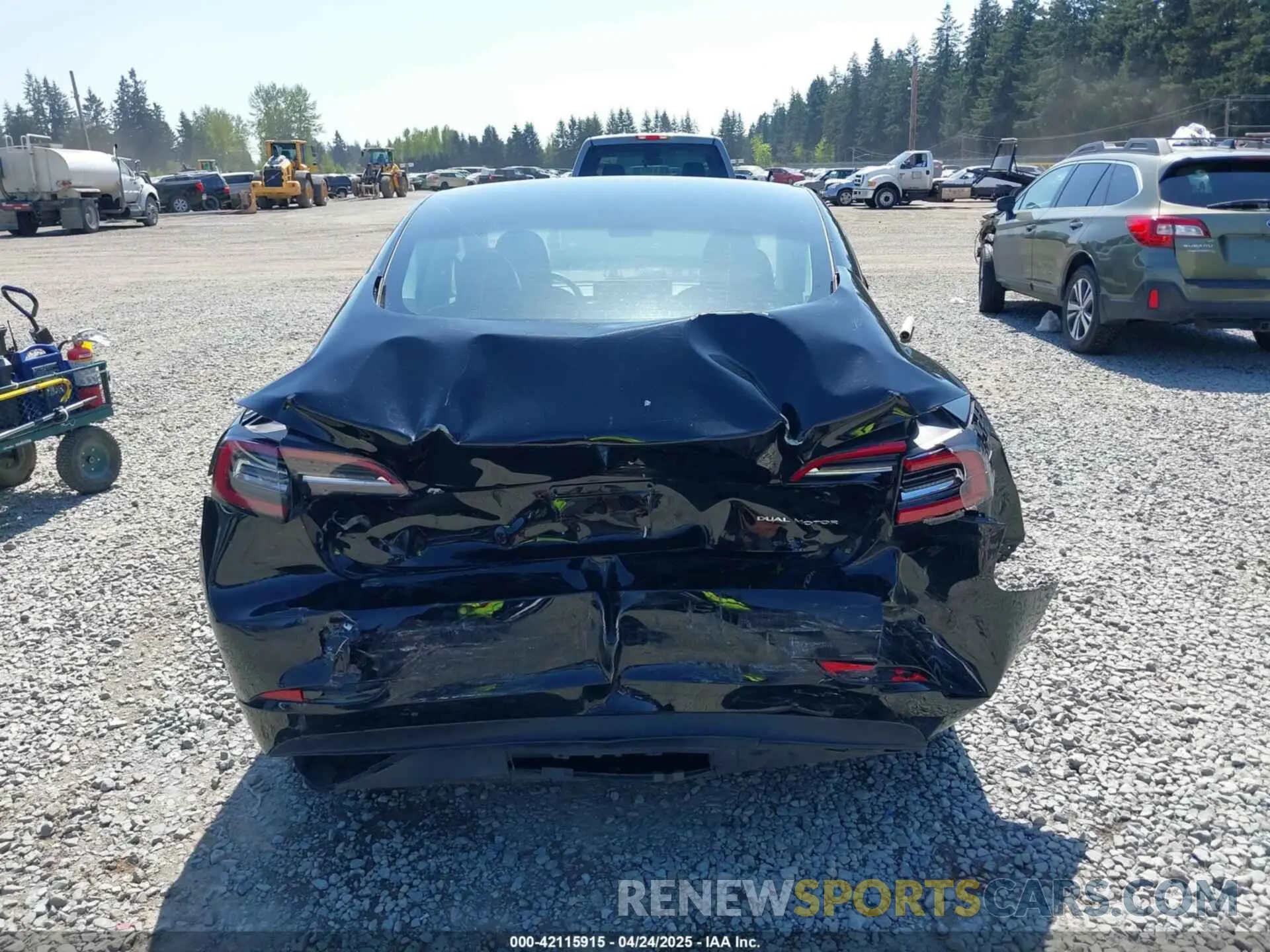 16 fotografías del automóvil dañado 5YJ3E1EB7NF241996 TESLA MODEL 3 2022