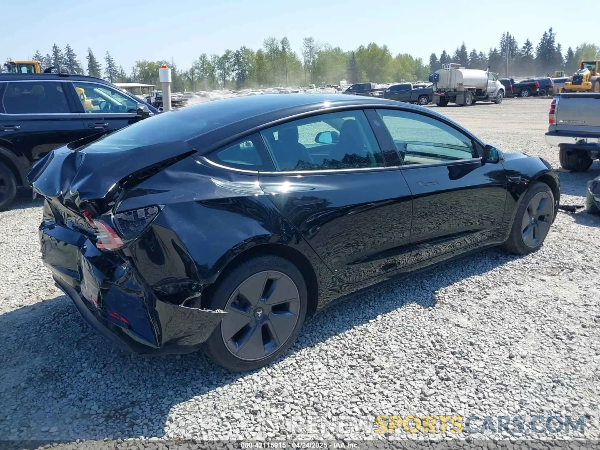4 fotografías del automóvil dañado 5YJ3E1EB7NF241996 TESLA MODEL 3 2022