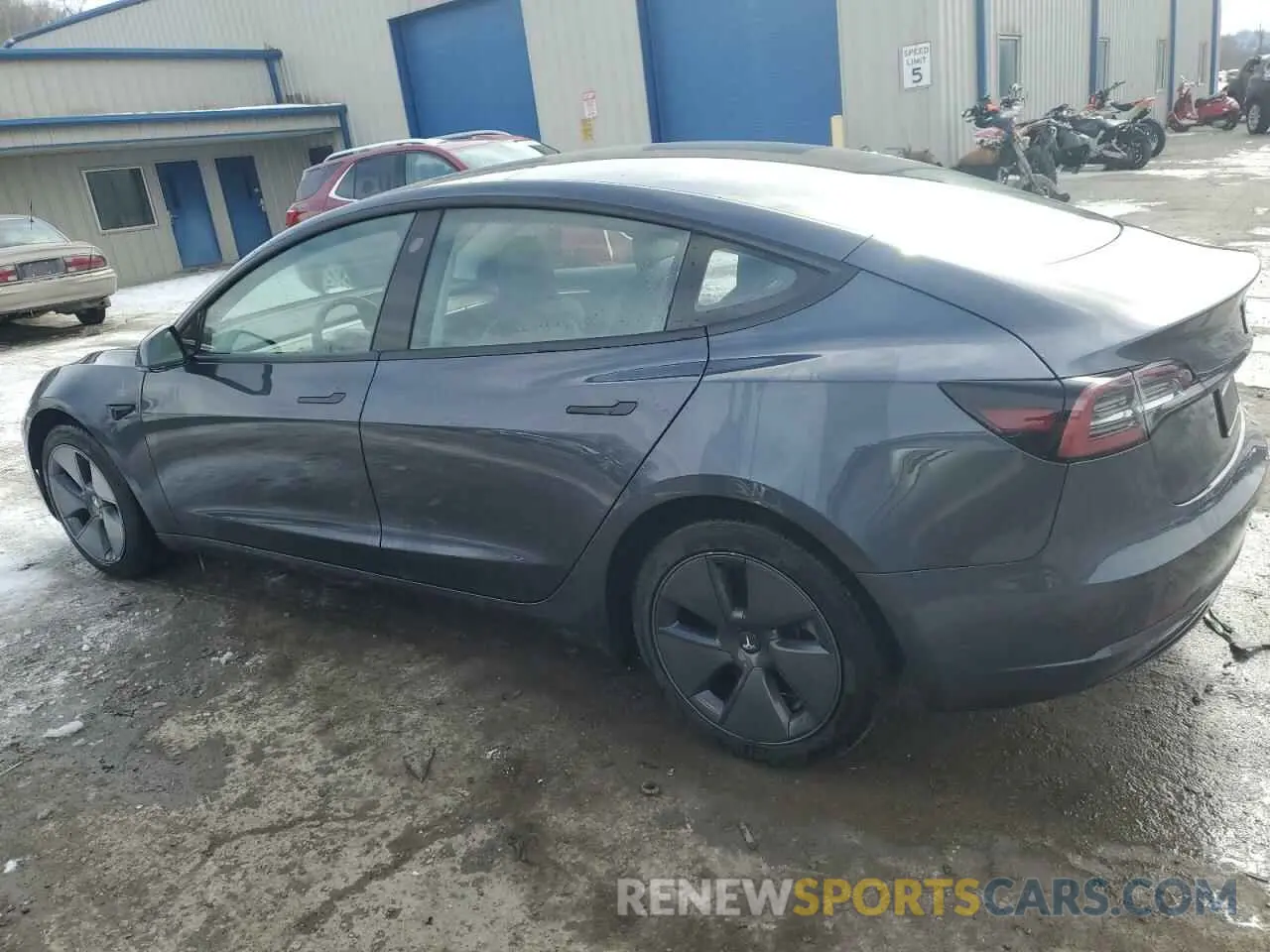 2 fotografías del automóvil dañado 5YJ3E1EB7NF259656 TESLA MODEL 3 2022