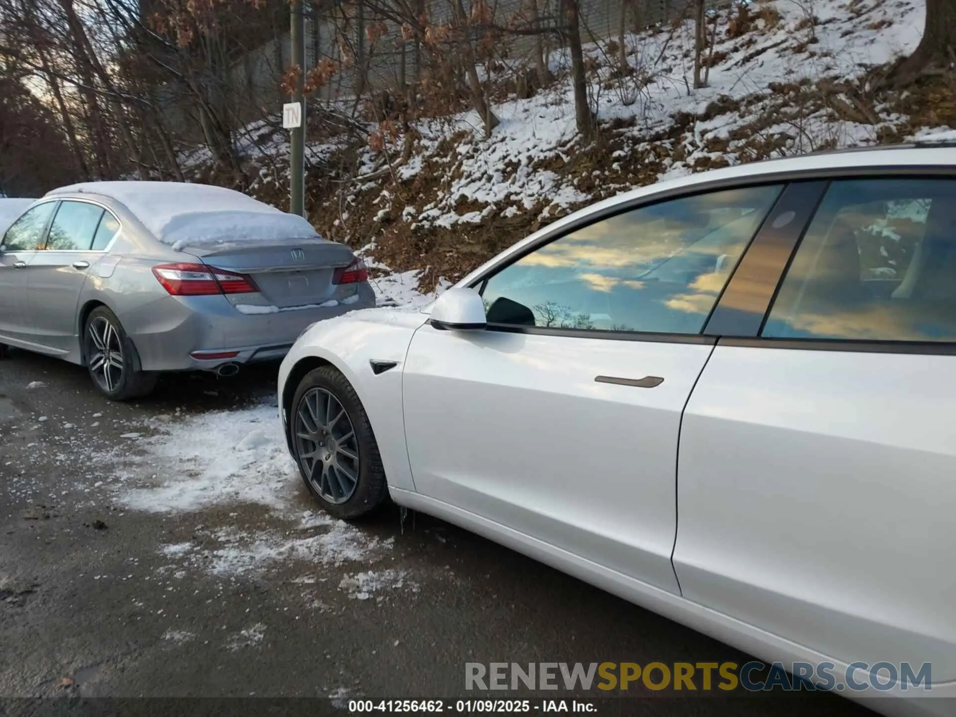 12 fotografías del automóvil dañado 5YJ3E1EB7NF283763 TESLA MODEL 3 2022