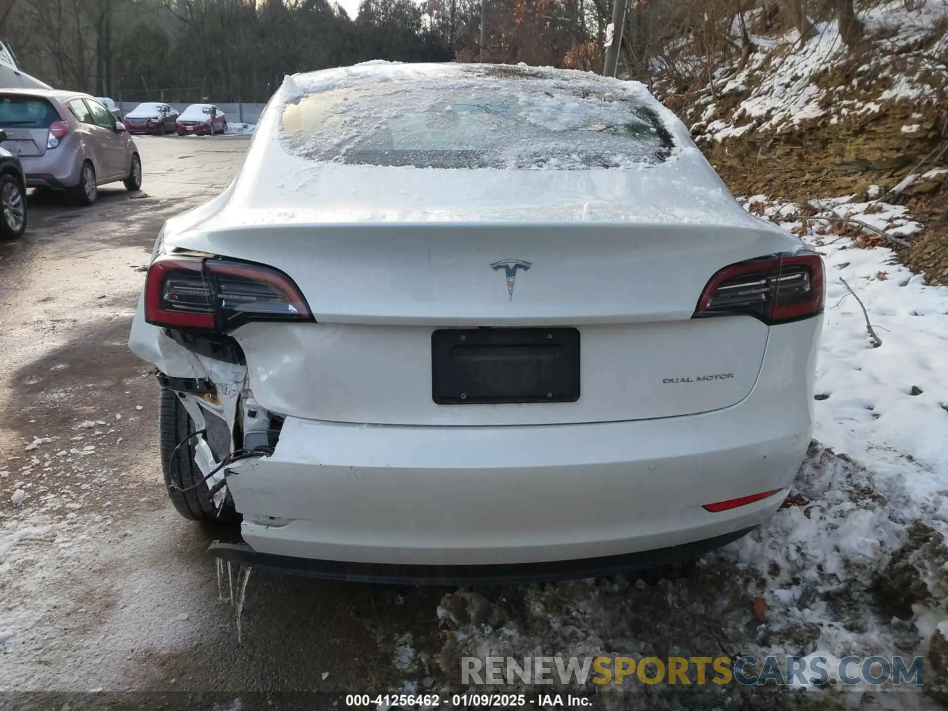 17 fotografías del automóvil dañado 5YJ3E1EB7NF283763 TESLA MODEL 3 2022