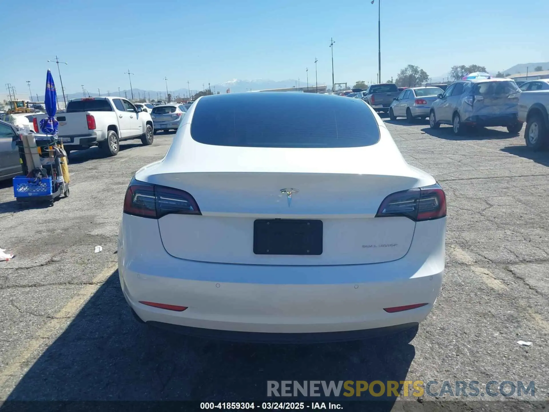 16 fotografías del automóvil dañado 5YJ3E1EB7NF298456 TESLA MODEL 3 2022