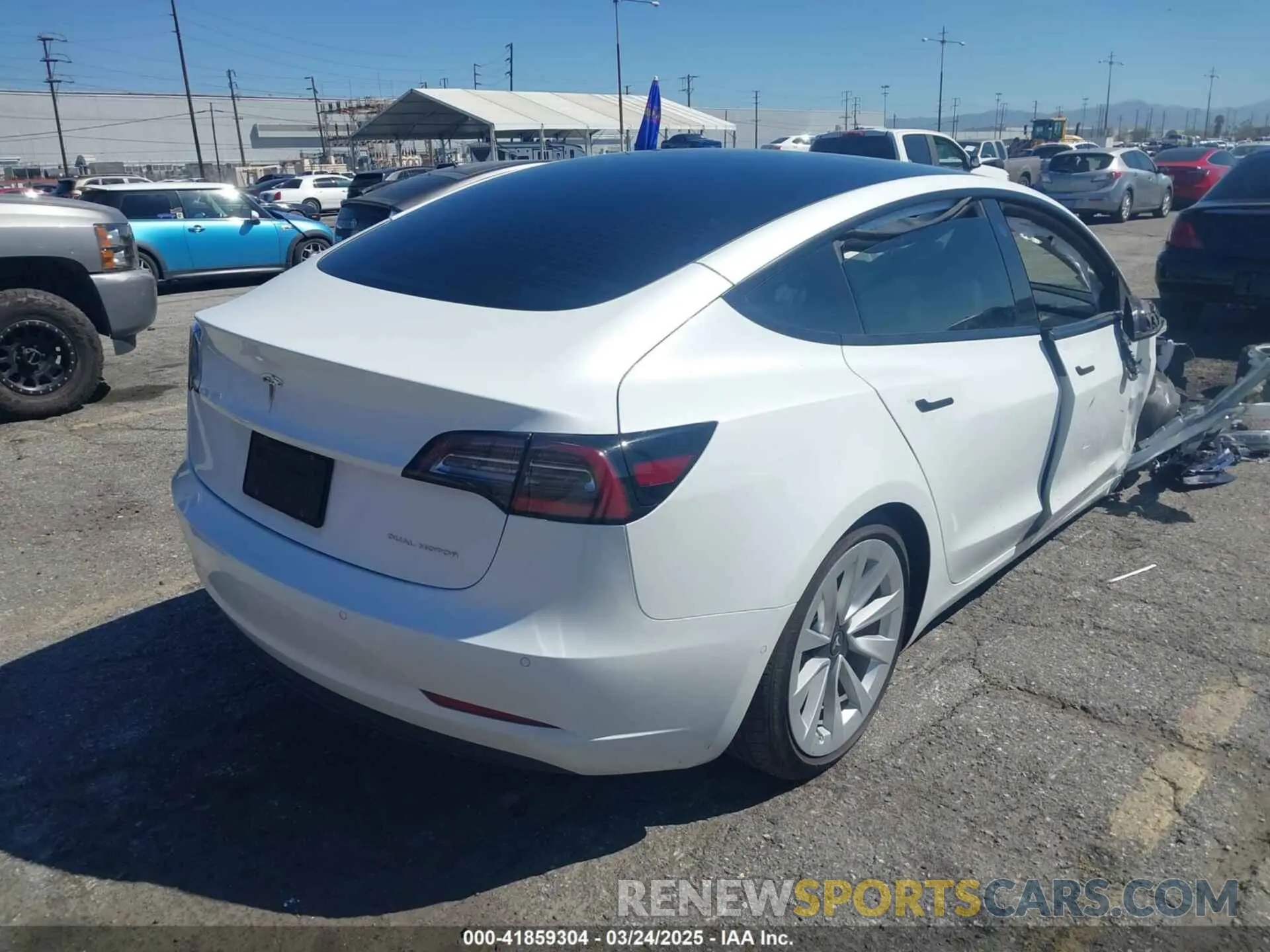 4 fotografías del automóvil dañado 5YJ3E1EB7NF298456 TESLA MODEL 3 2022