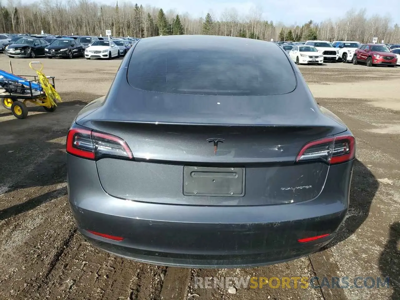 6 fotografías del automóvil dañado 5YJ3E1EB8NF116800 TESLA MODEL 3 2022